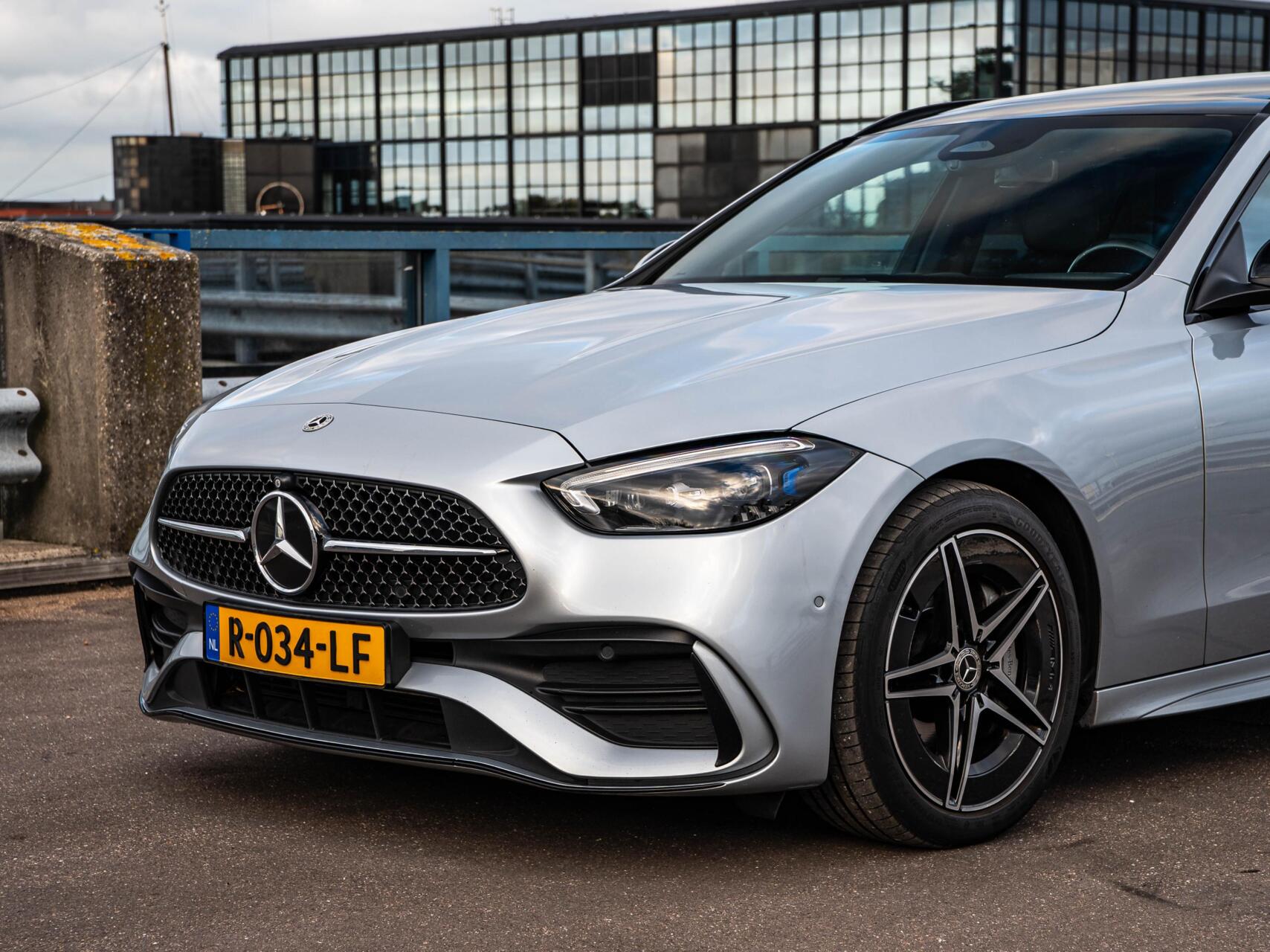 Foto van Mercedes-Benz C 200
