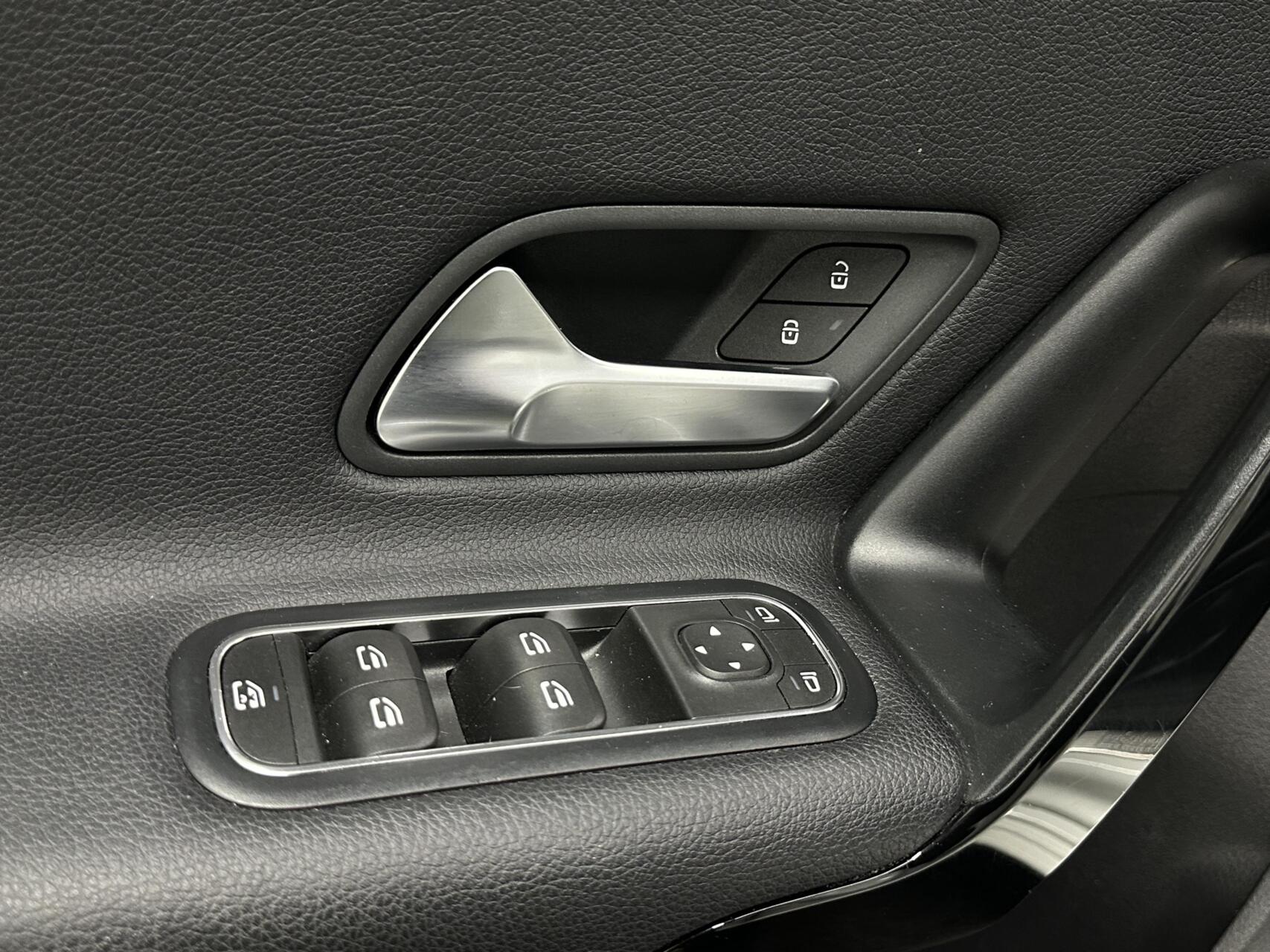 Foto van Mercedes-Benz A 200