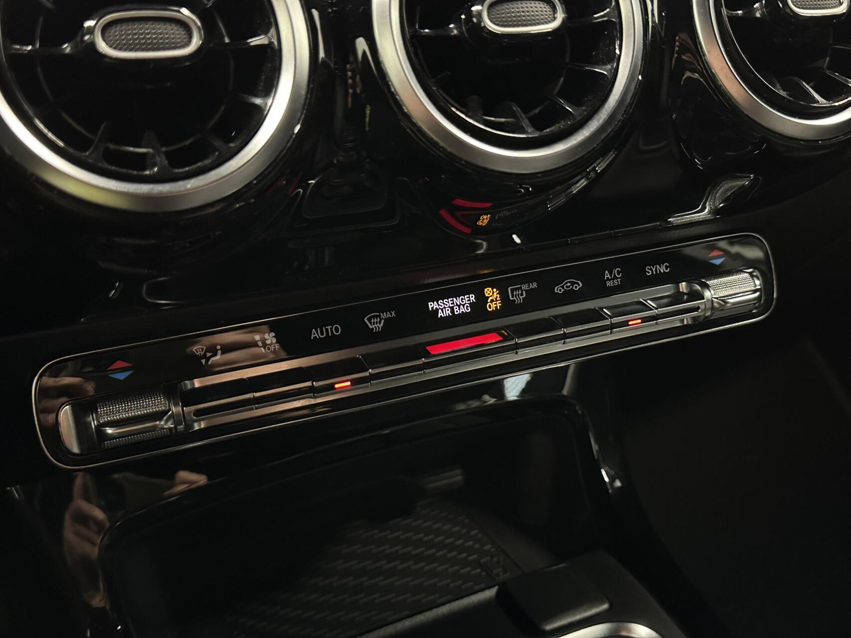 Foto van Mercedes-Benz A 200