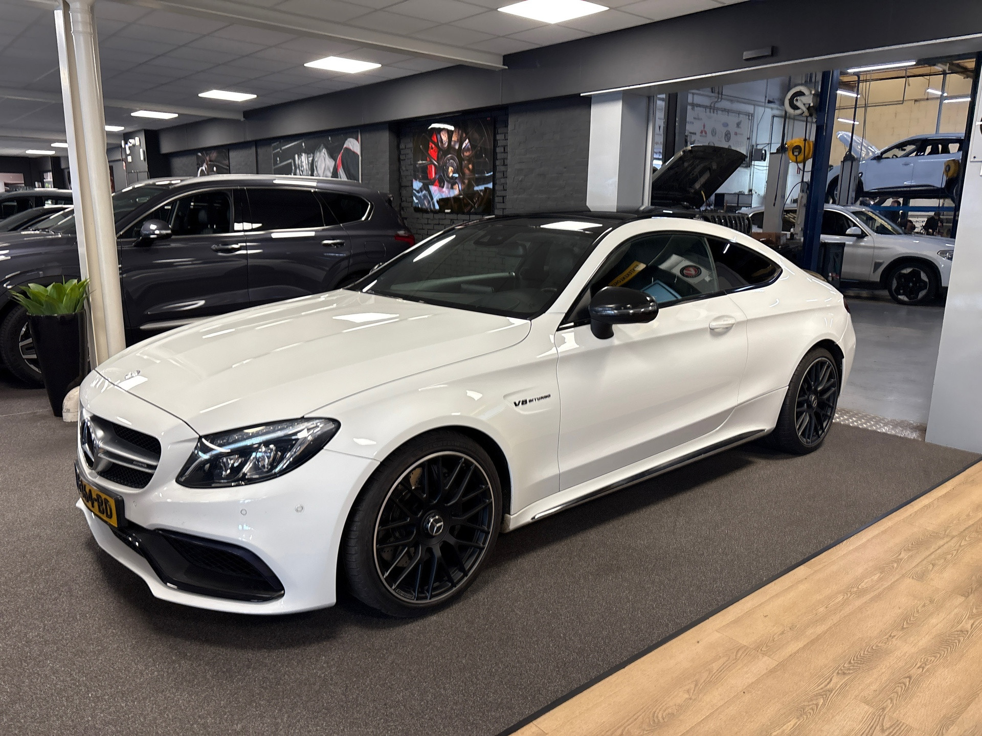 Foto van Mercedes-Benz AMG C 63