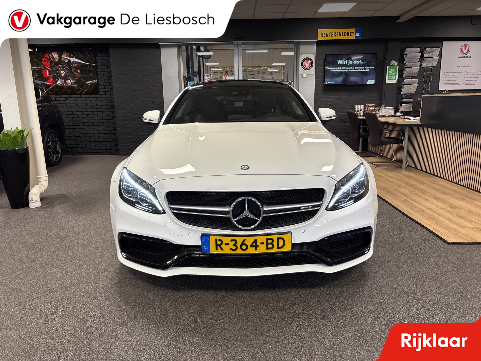 Foto van Mercedes-Benz AMG C 63