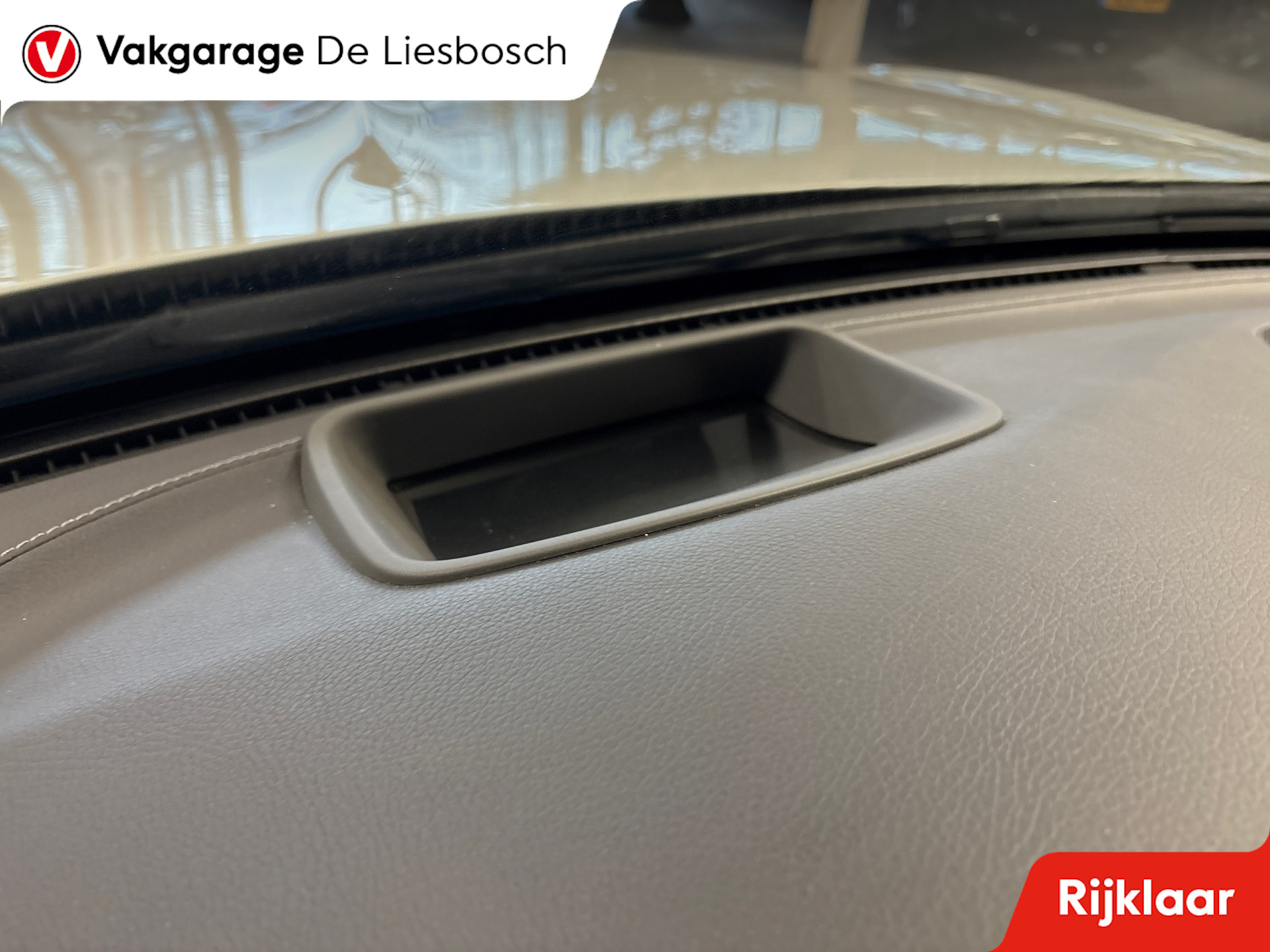 Foto van Mercedes-Benz AMG C 63