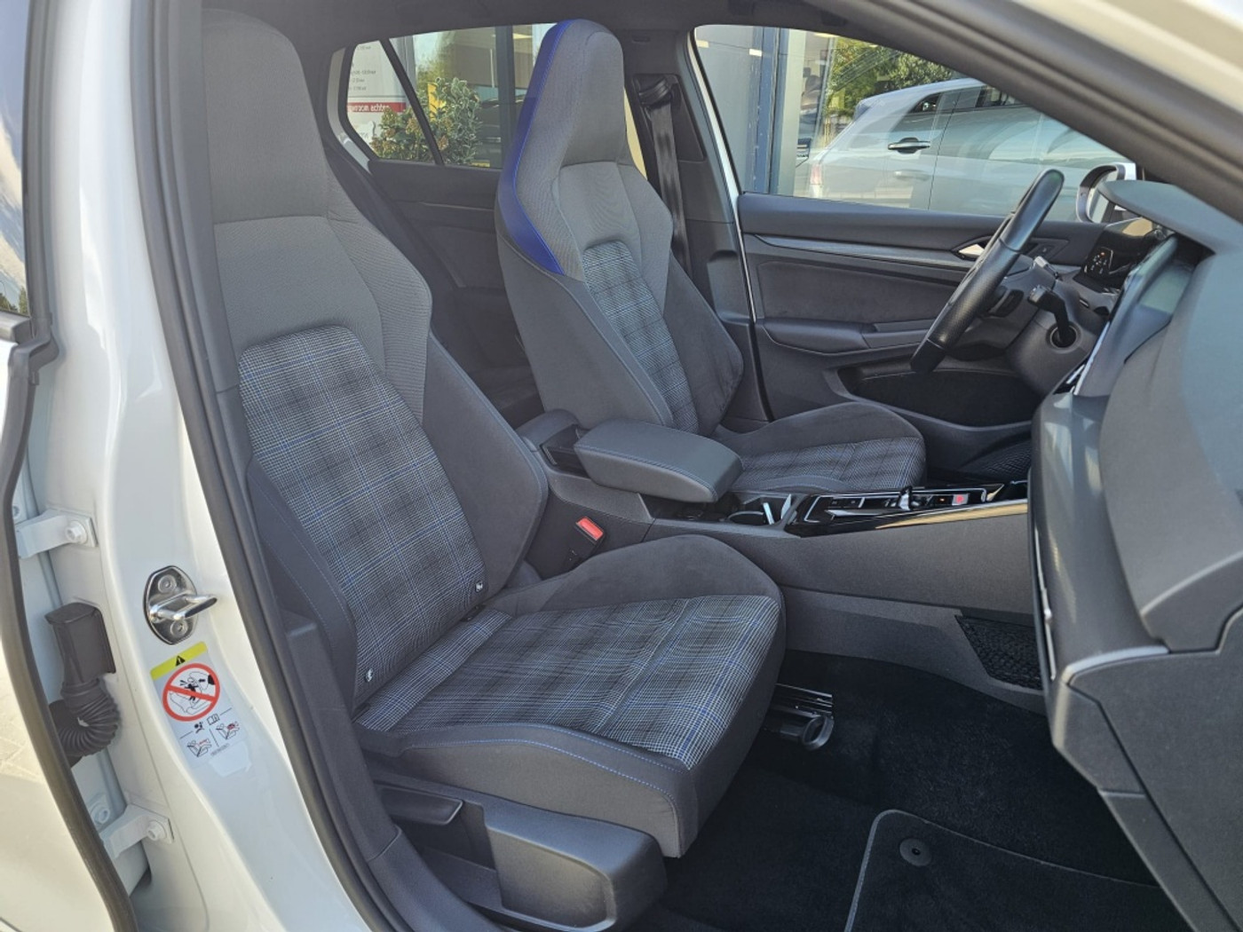 Foto van Volkswagen Golf GTE