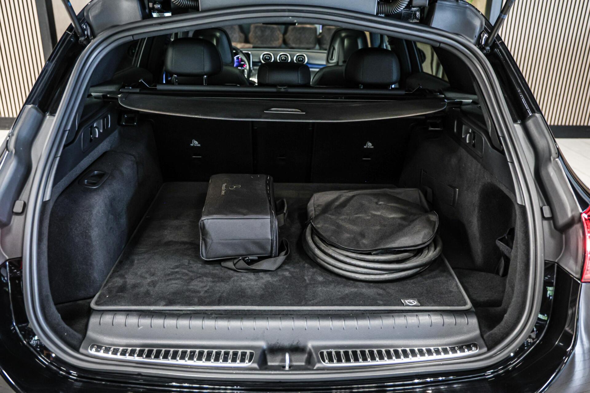 Foto van Mercedes-Benz C 300 E