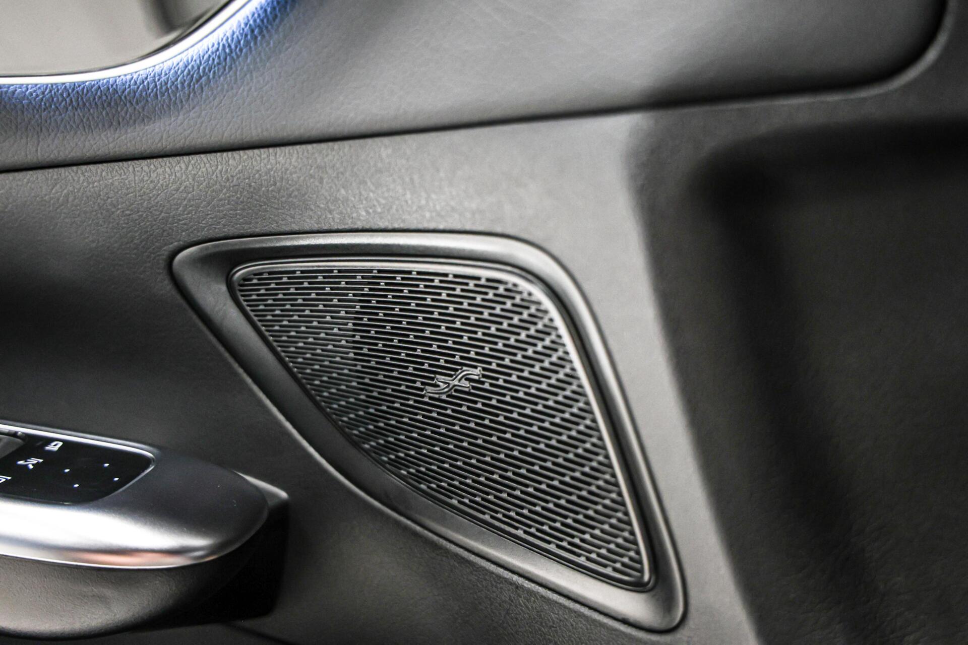 Foto van Mercedes-Benz C 300 E