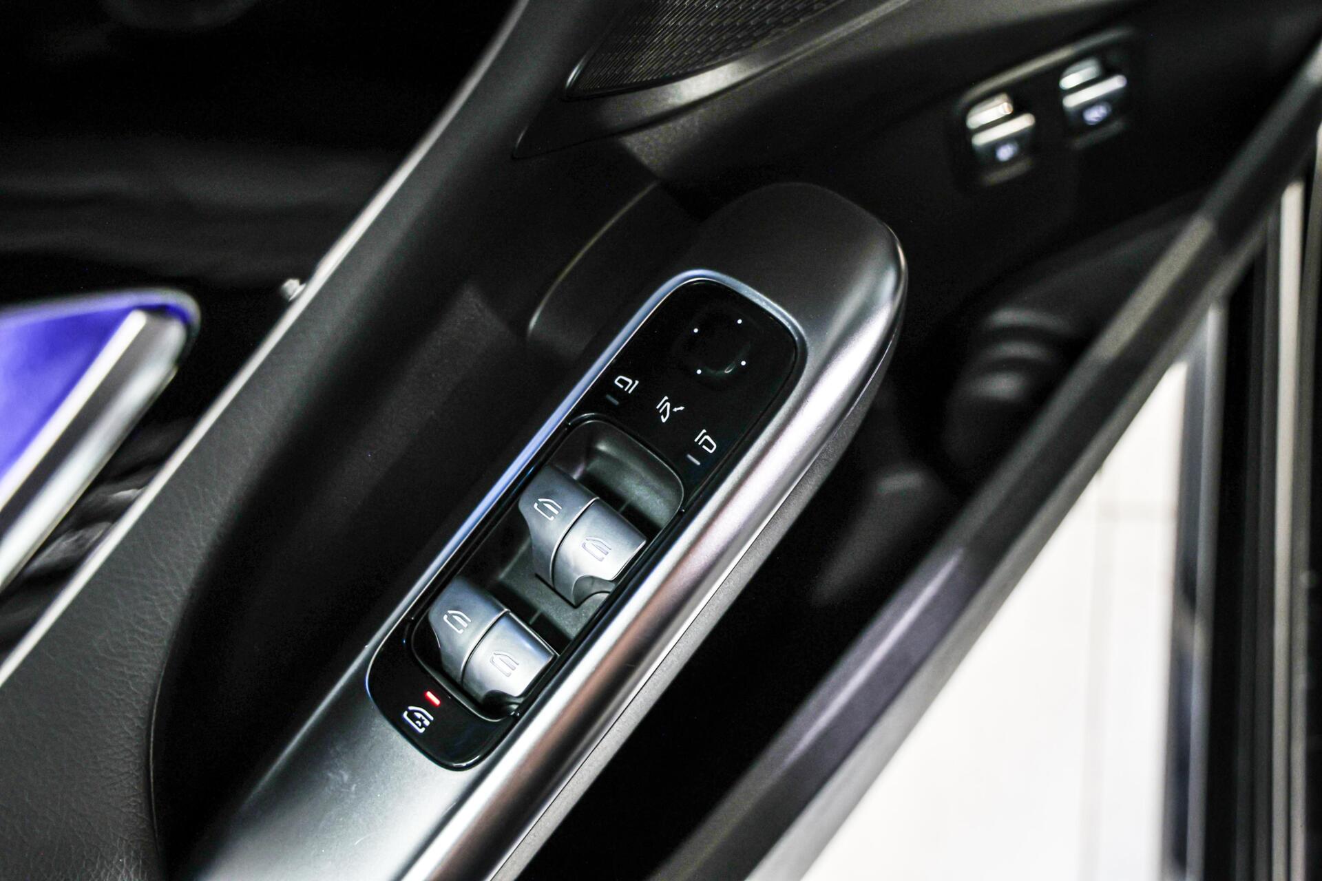 Foto van Mercedes-Benz C 300 E