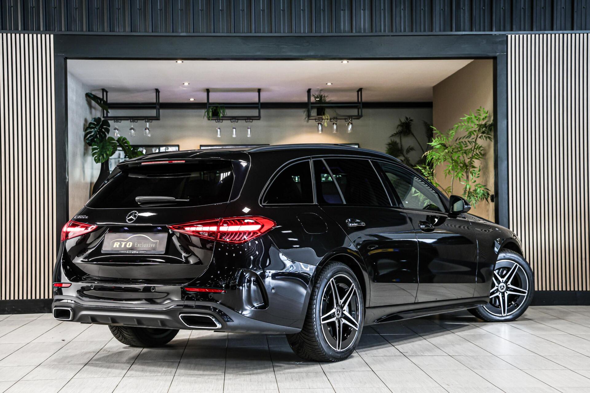 Foto van Mercedes-Benz C 300 E