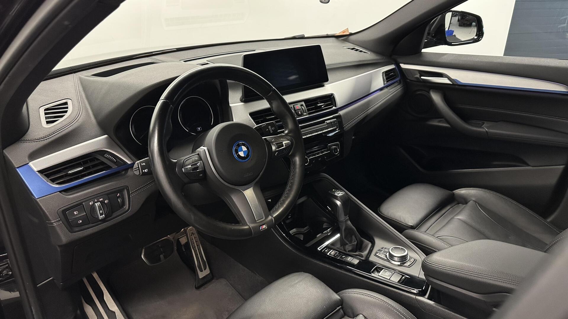 Foto van BMW X2 Xdrive25e