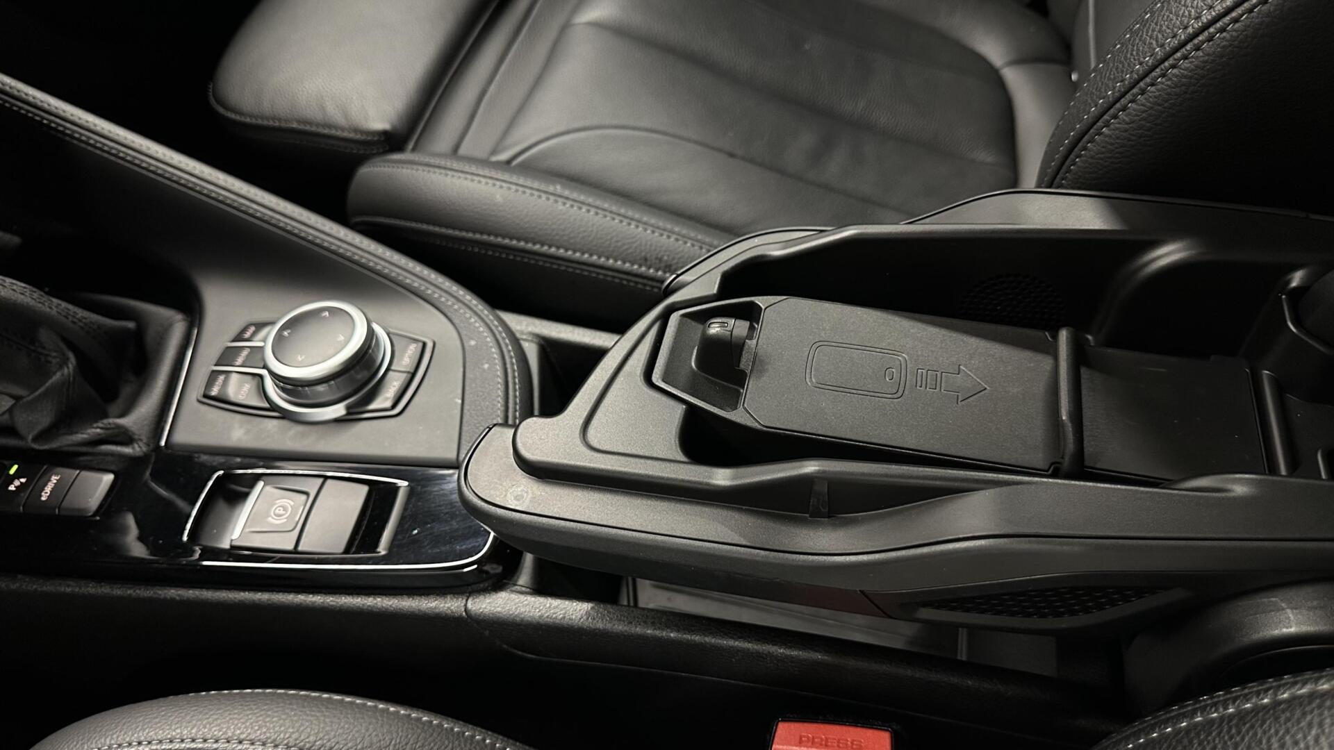 Foto van BMW X2 Xdrive25e