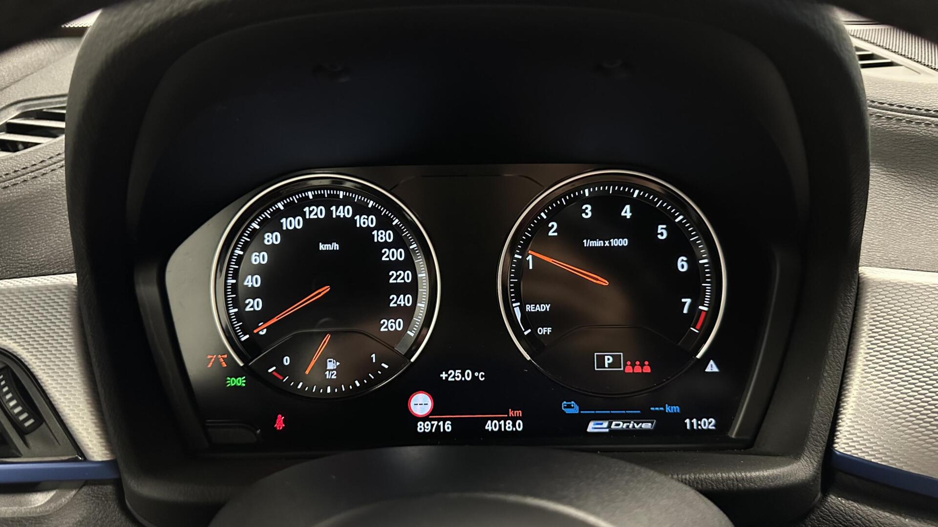 Foto van BMW X2 Xdrive25e