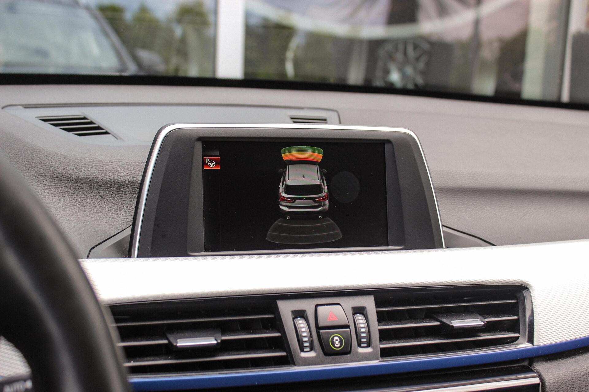 Foto van BMW X1 Sdrive18d
