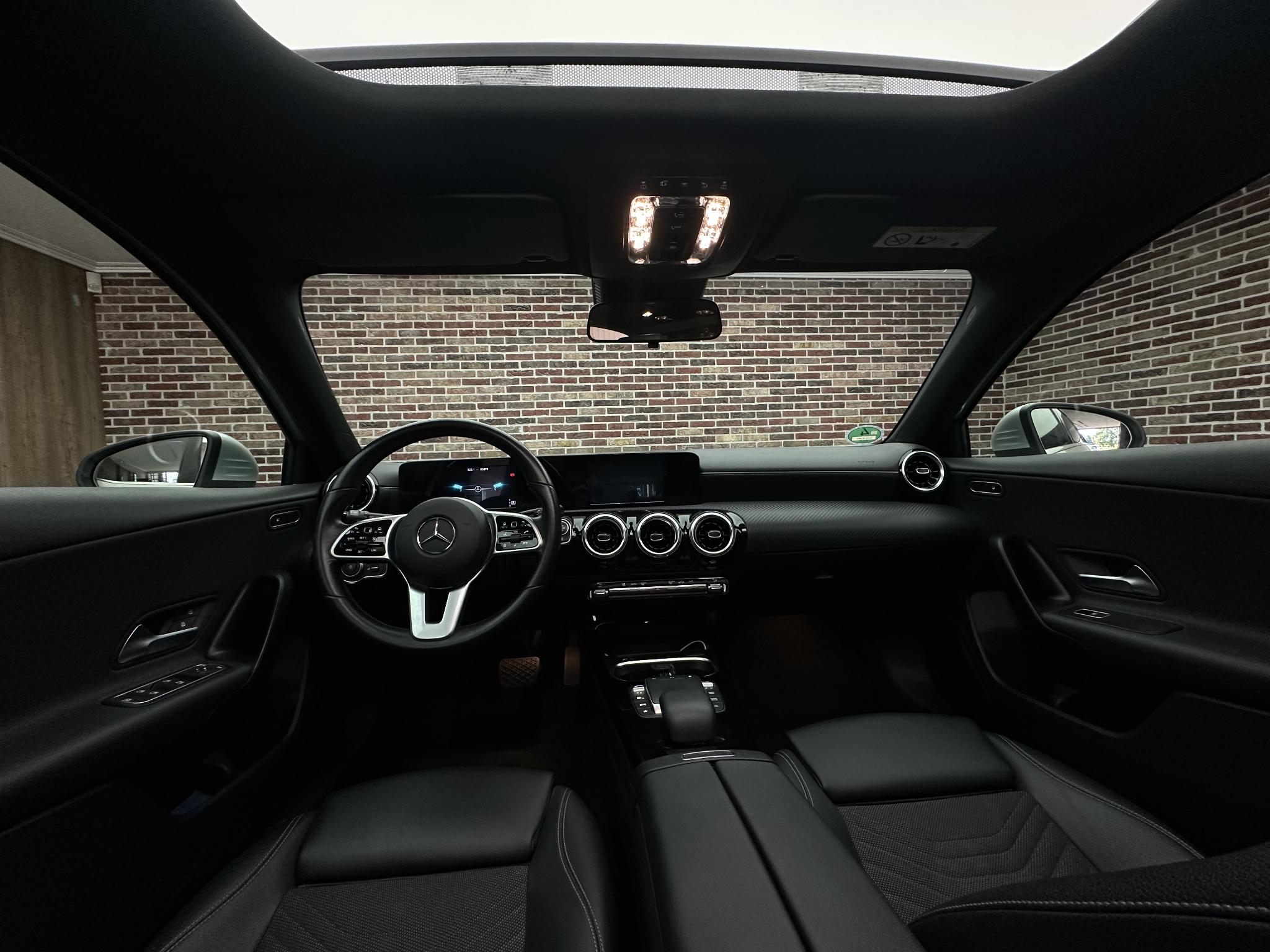 Foto van Mercedes-Benz A 200