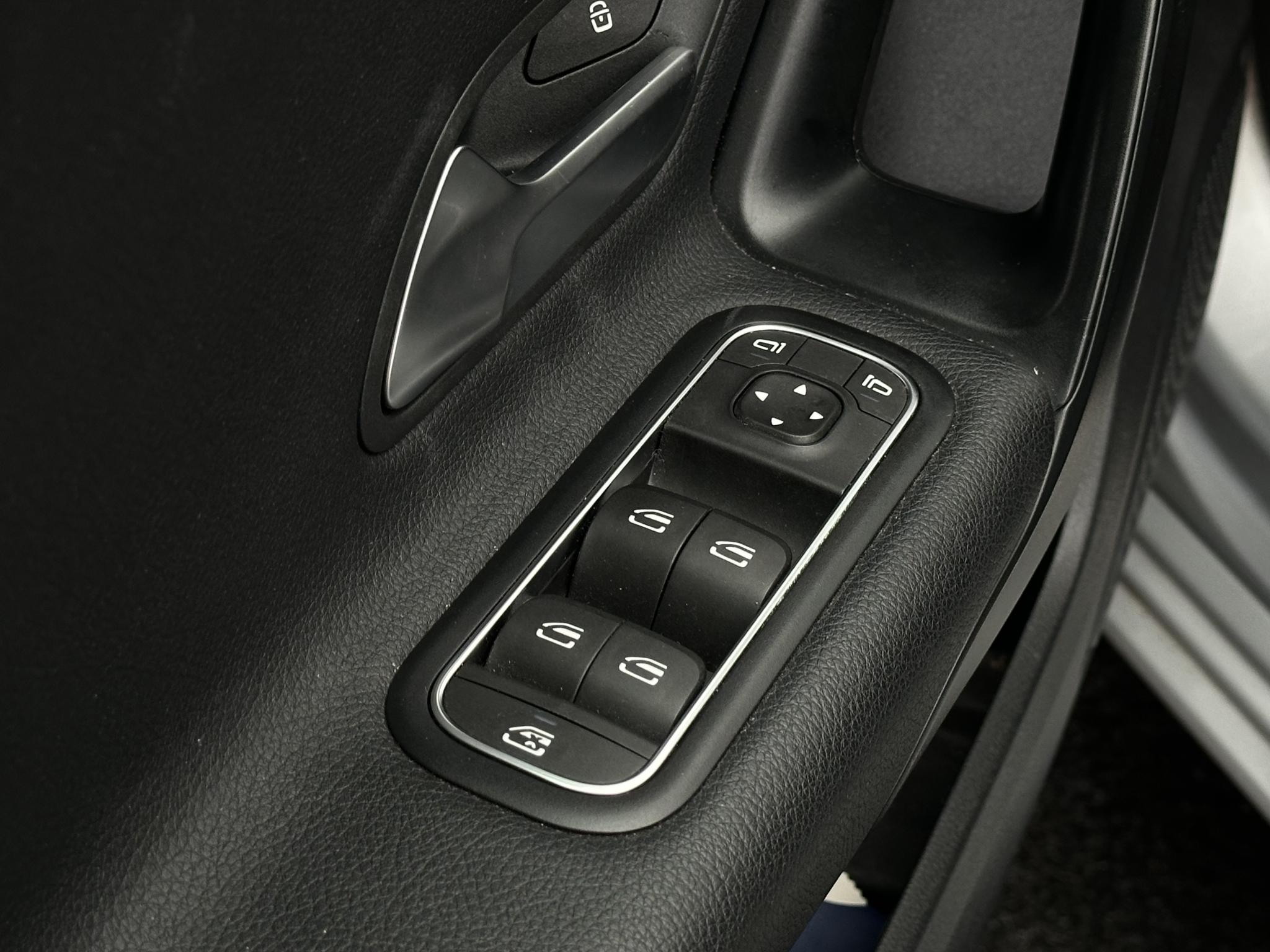 Foto van Mercedes-Benz A 200