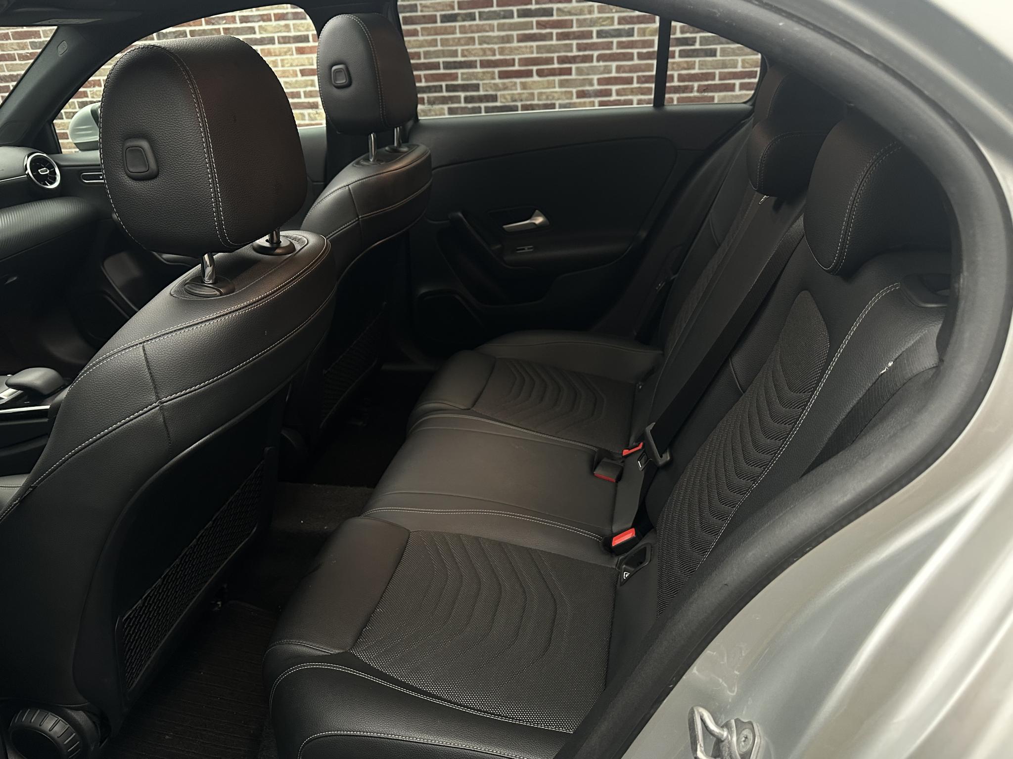 Foto van Mercedes-Benz A 200
