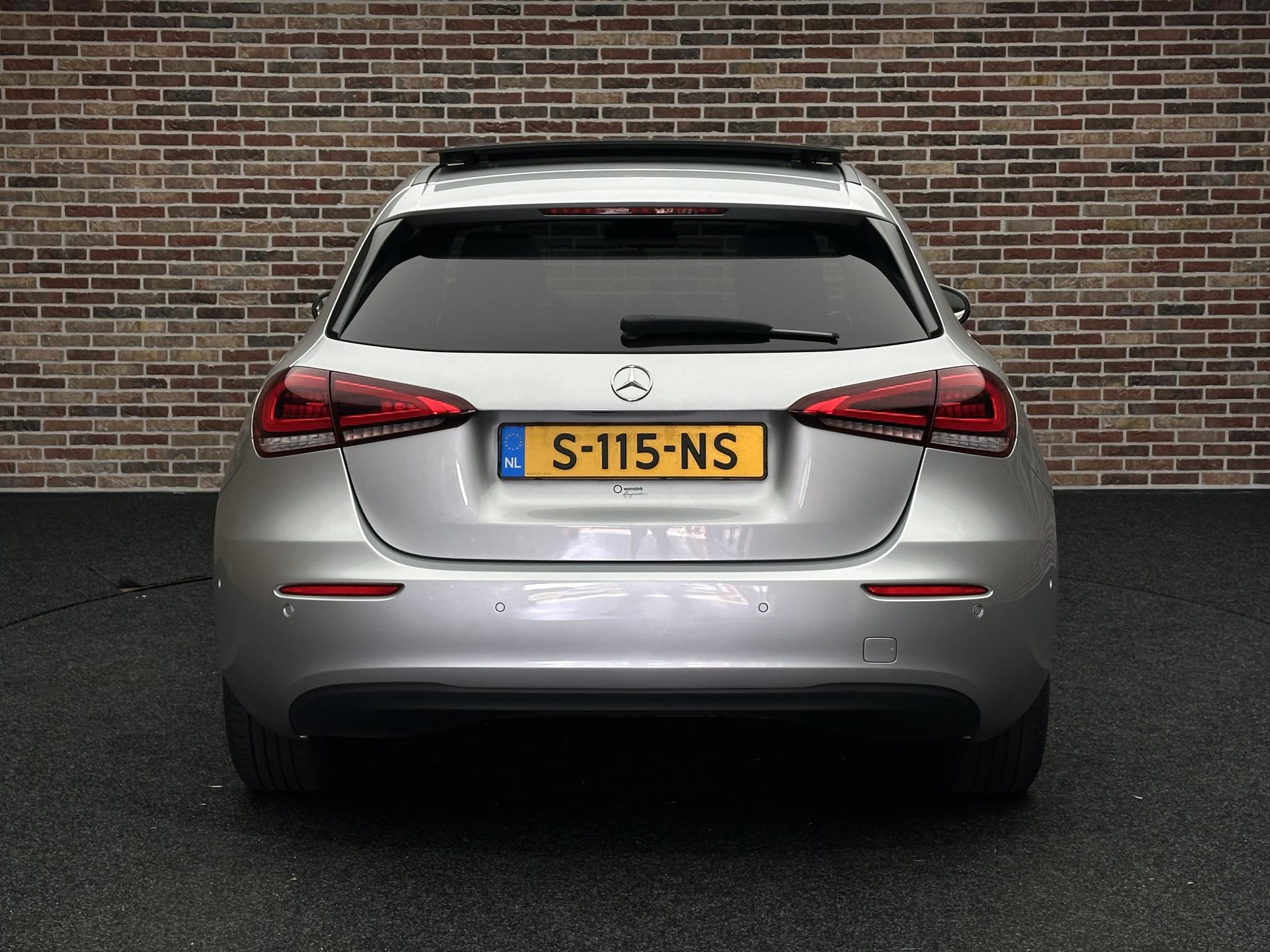 Foto van Mercedes-Benz A 200