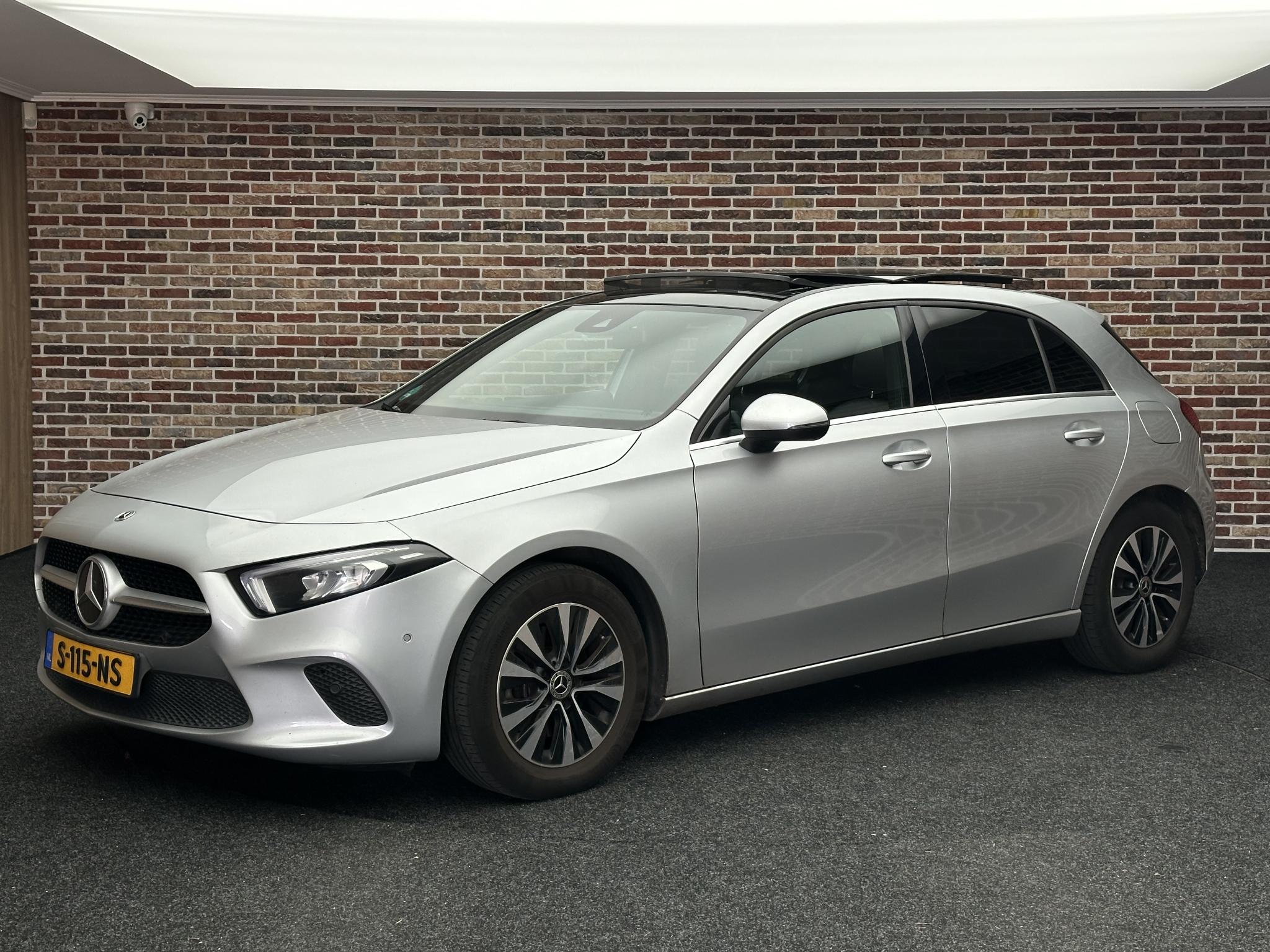 Foto van Mercedes-Benz A 200