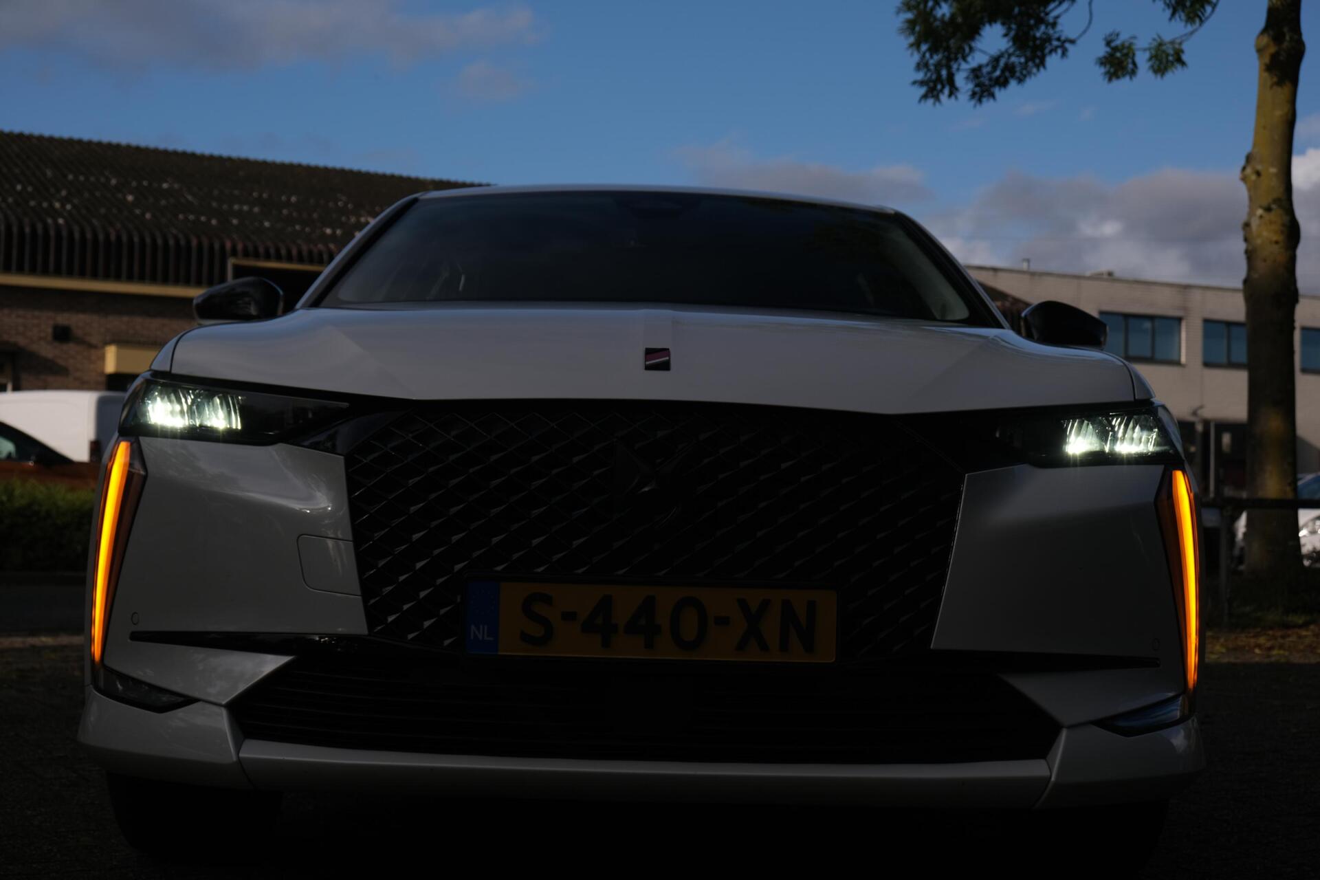 Foto van DS Ds4