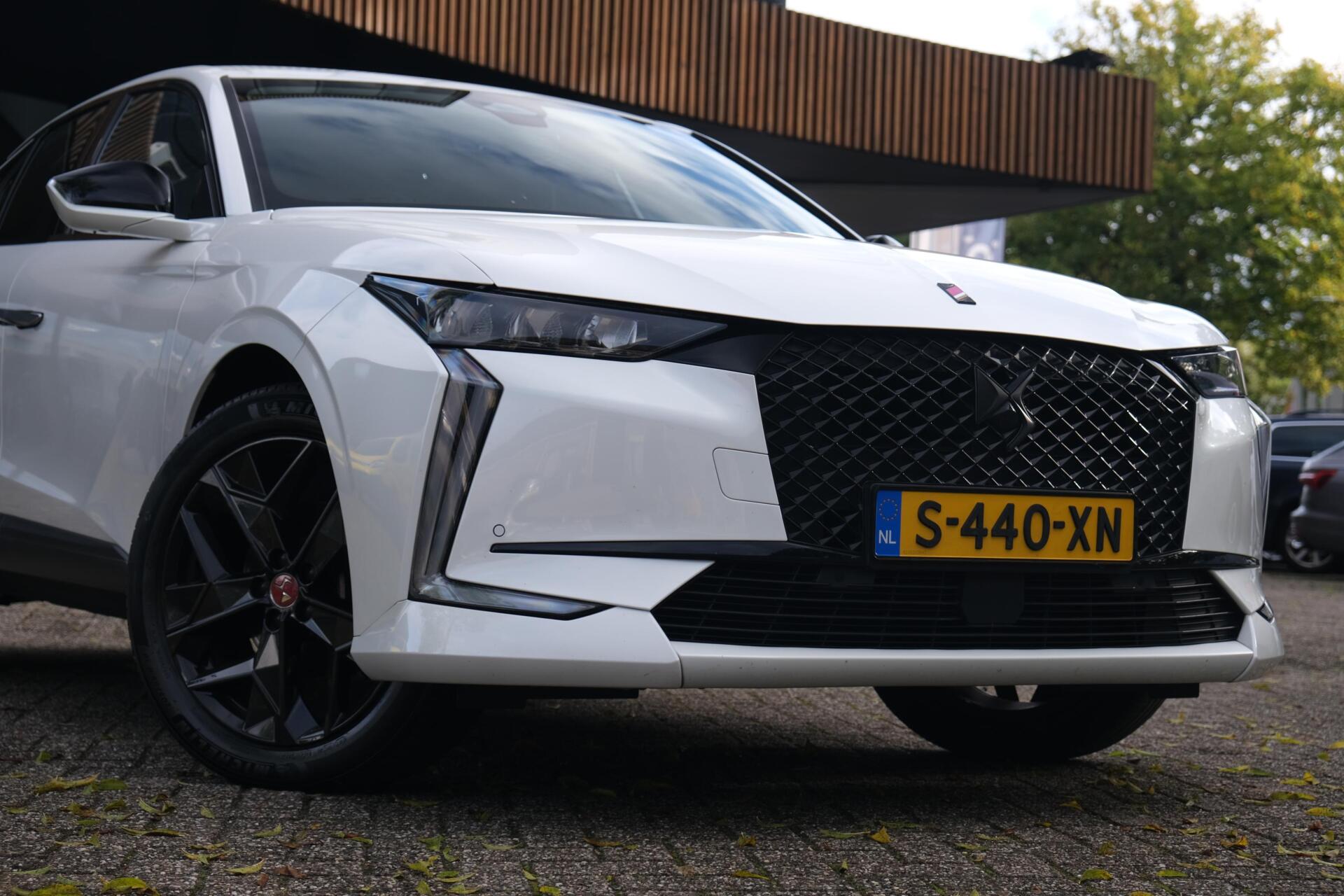 Foto van DS Ds4