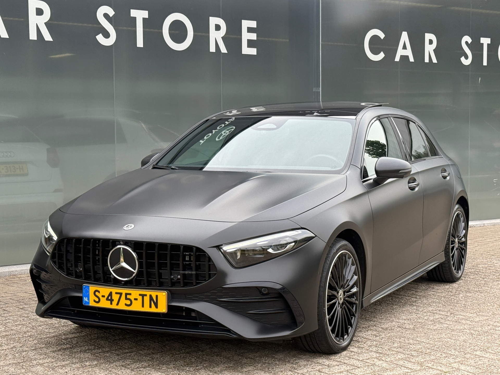 Foto van Mercedes-Benz A 250 E