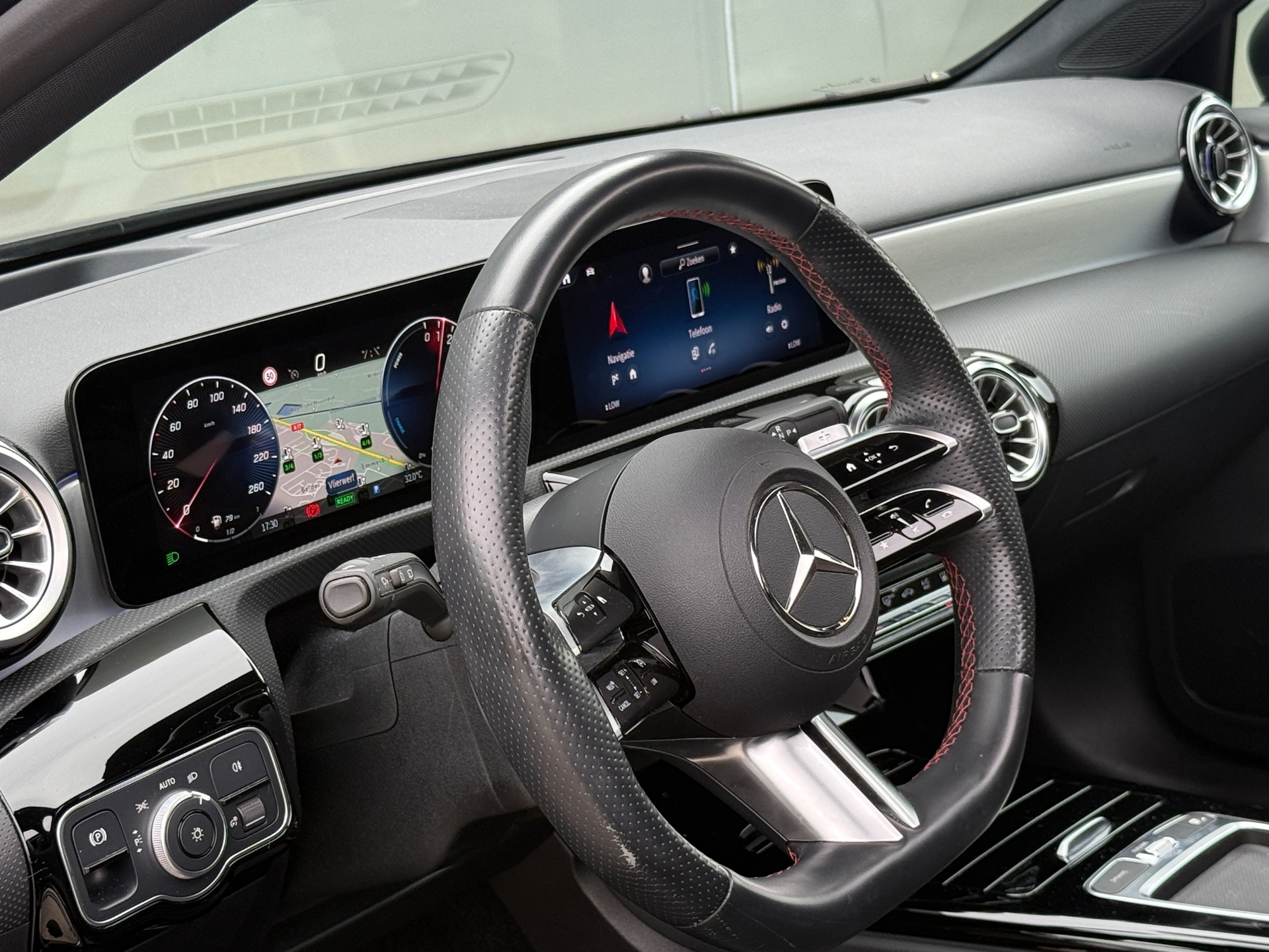 Foto van Mercedes-Benz A 250 E