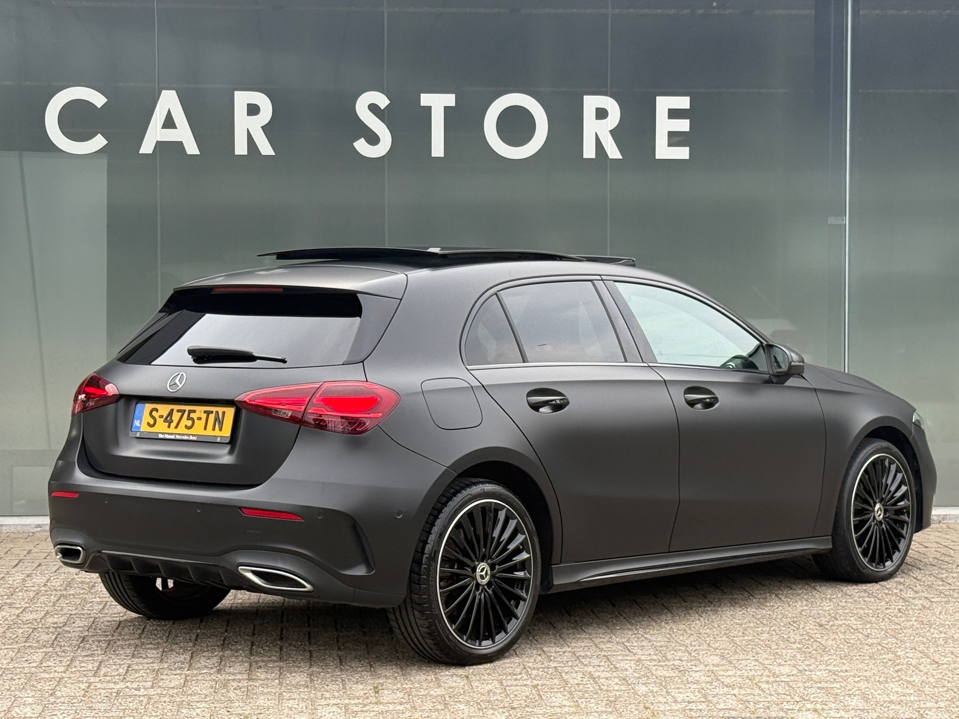 Foto van Mercedes-Benz A 250 E
