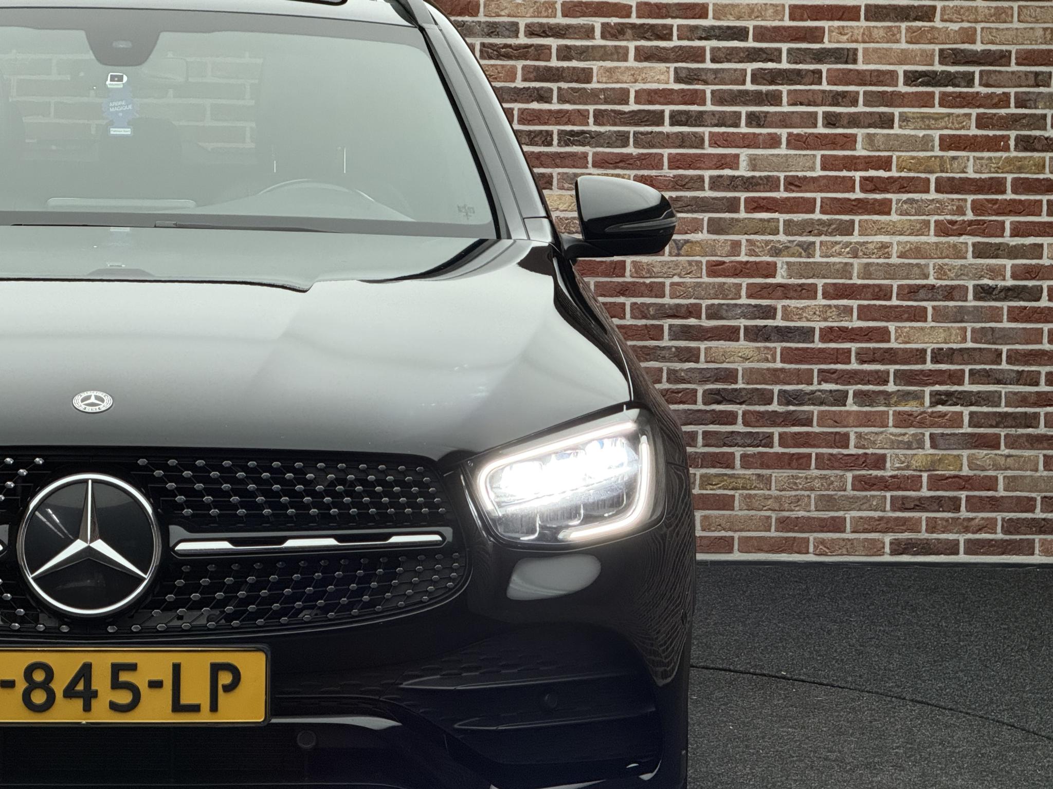 Foto van Mercedes-Benz GLC 300 4Matic