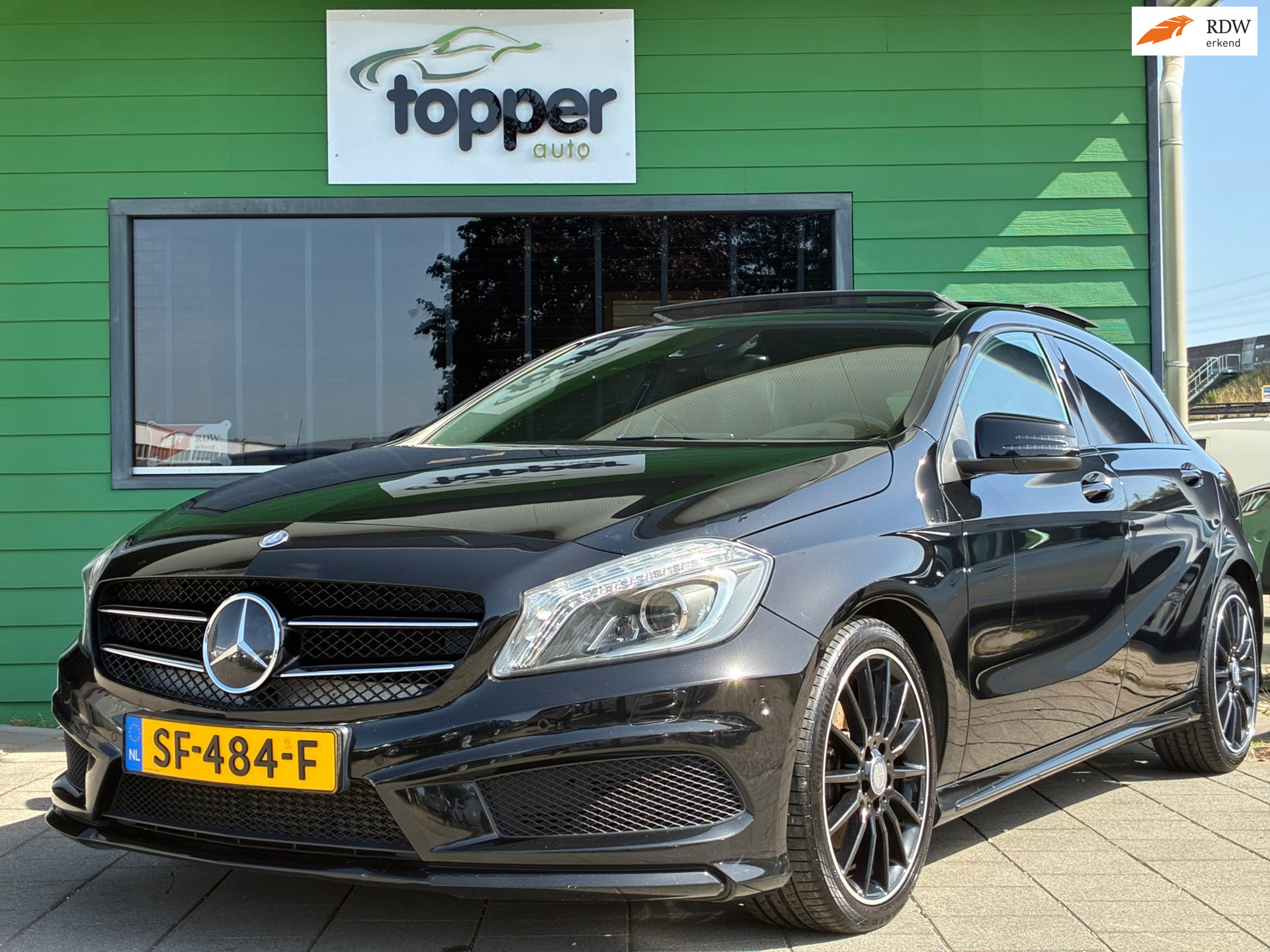 Mercedes-Benz A 180 180 Prestige Comfort|AMG|Automaat|Panoramadak|Navigatie|CruiseControl|Airco| 2014 - voorkant