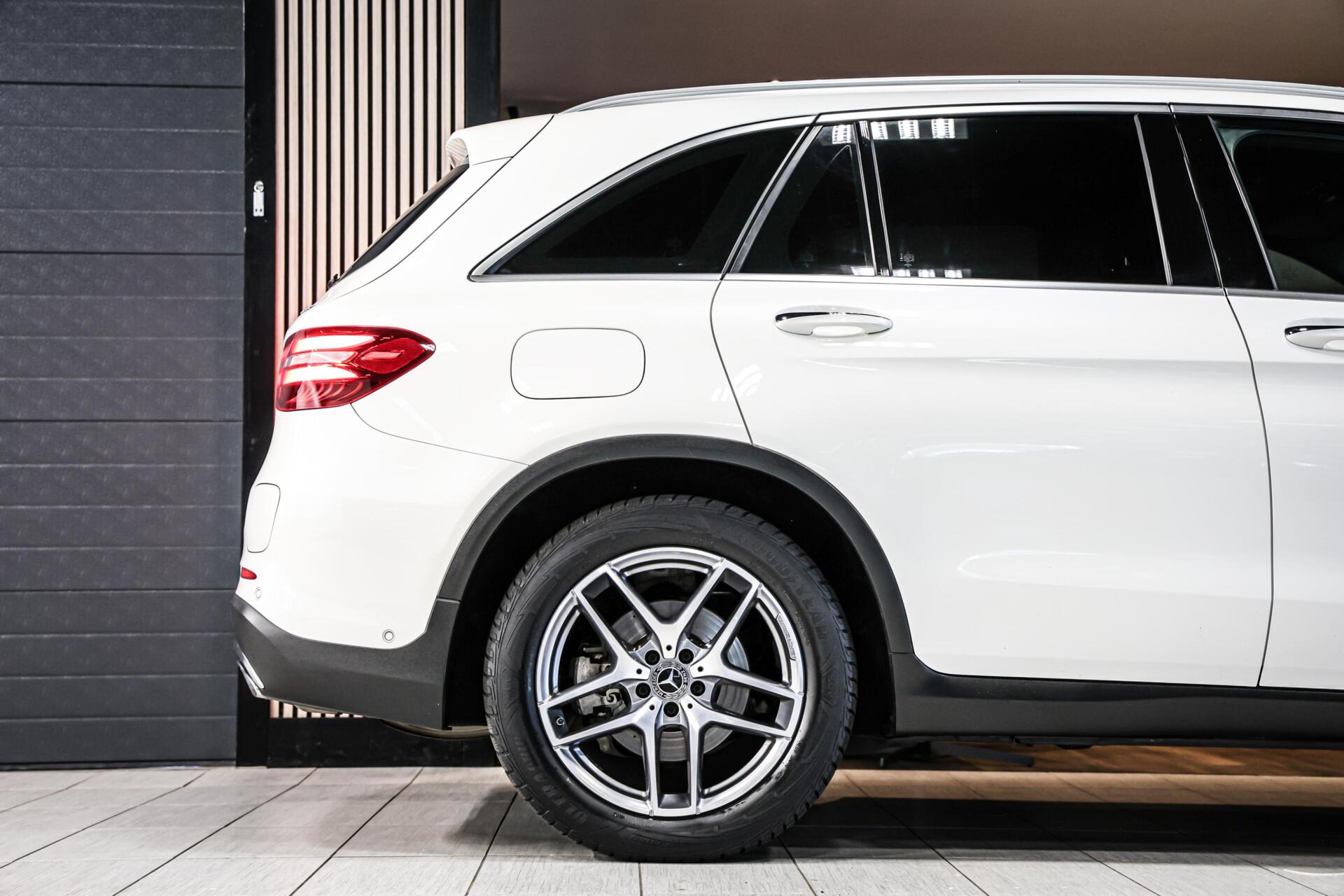 Foto van Mercedes-Benz GLC 350 E 4Matic