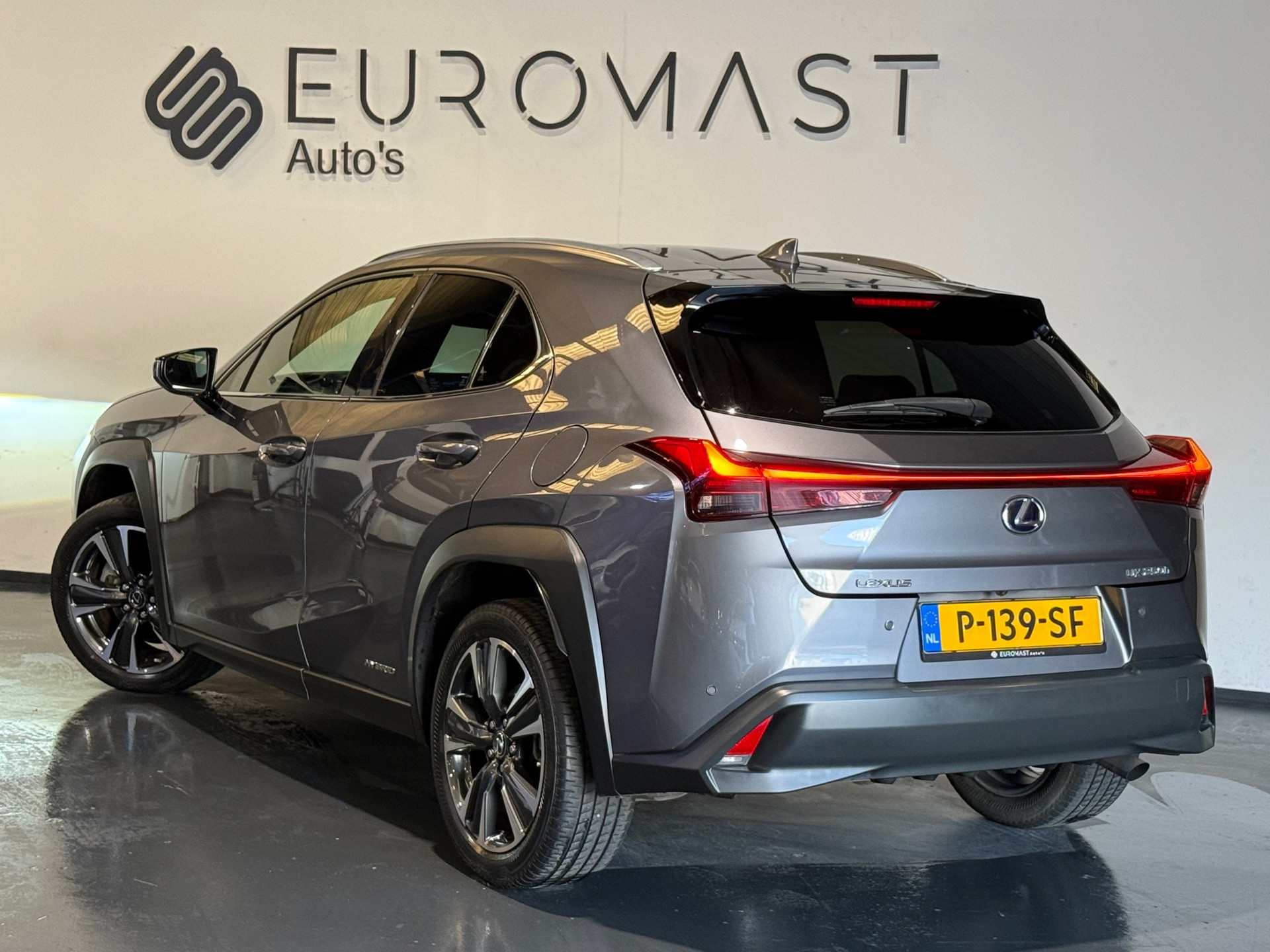 Foto van Lexus Lexus Ux250h