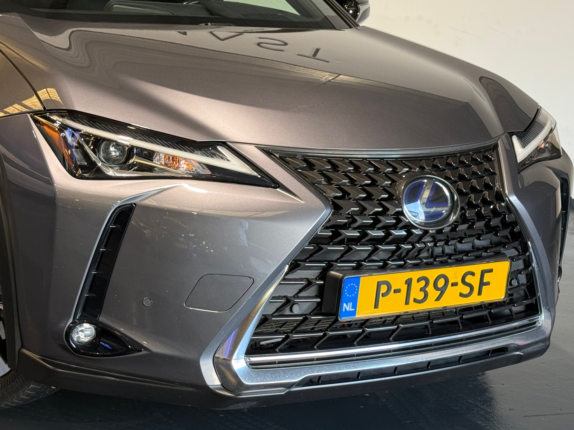 Foto van Lexus Lexus Ux250h
