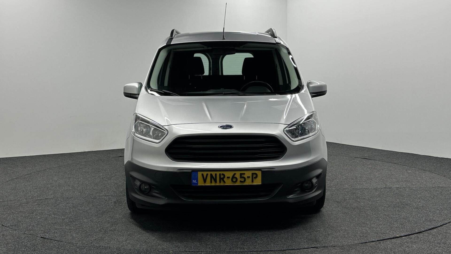 Foto van Ford Transit Courier