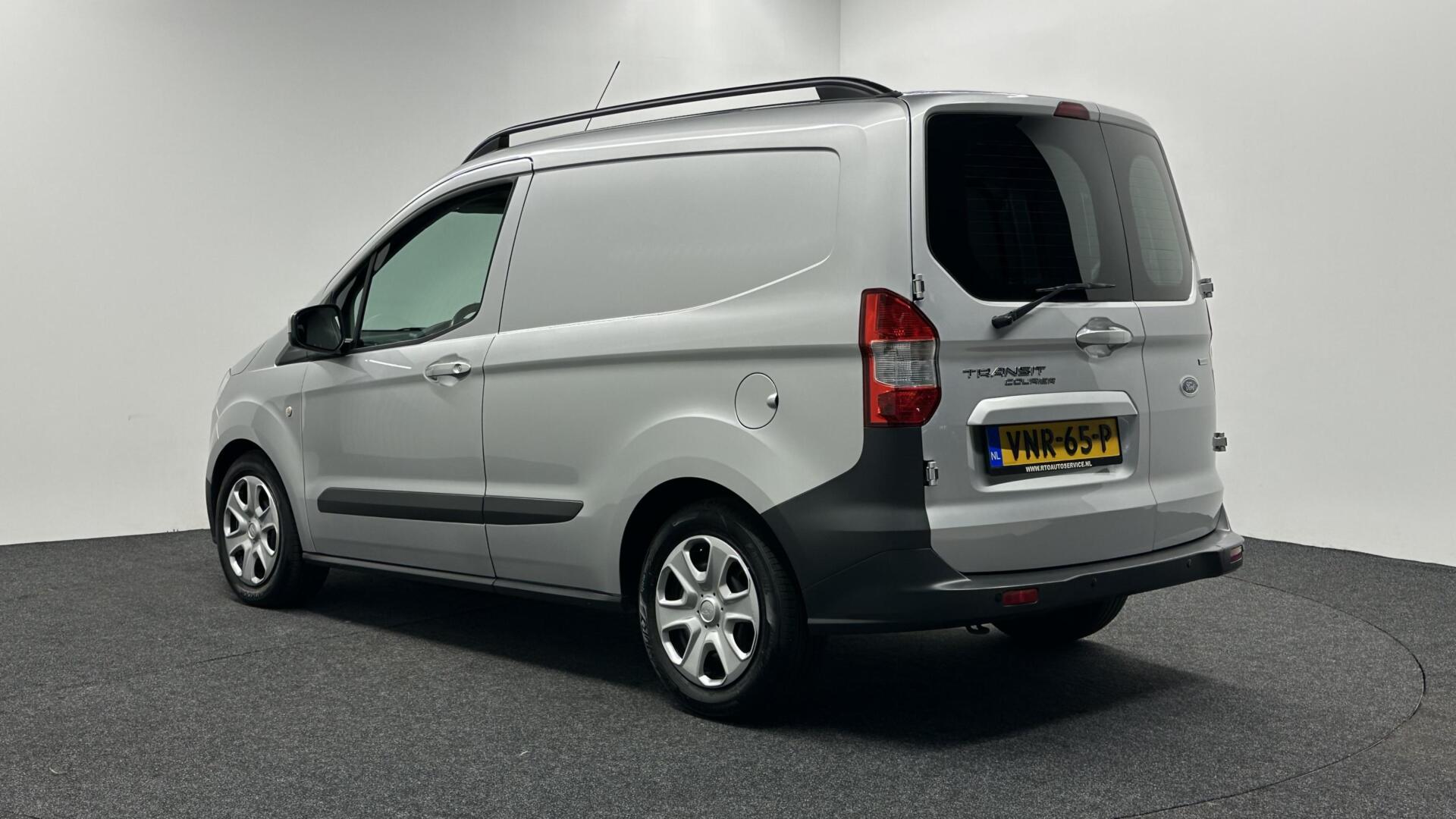 Foto van Ford Transit Courier