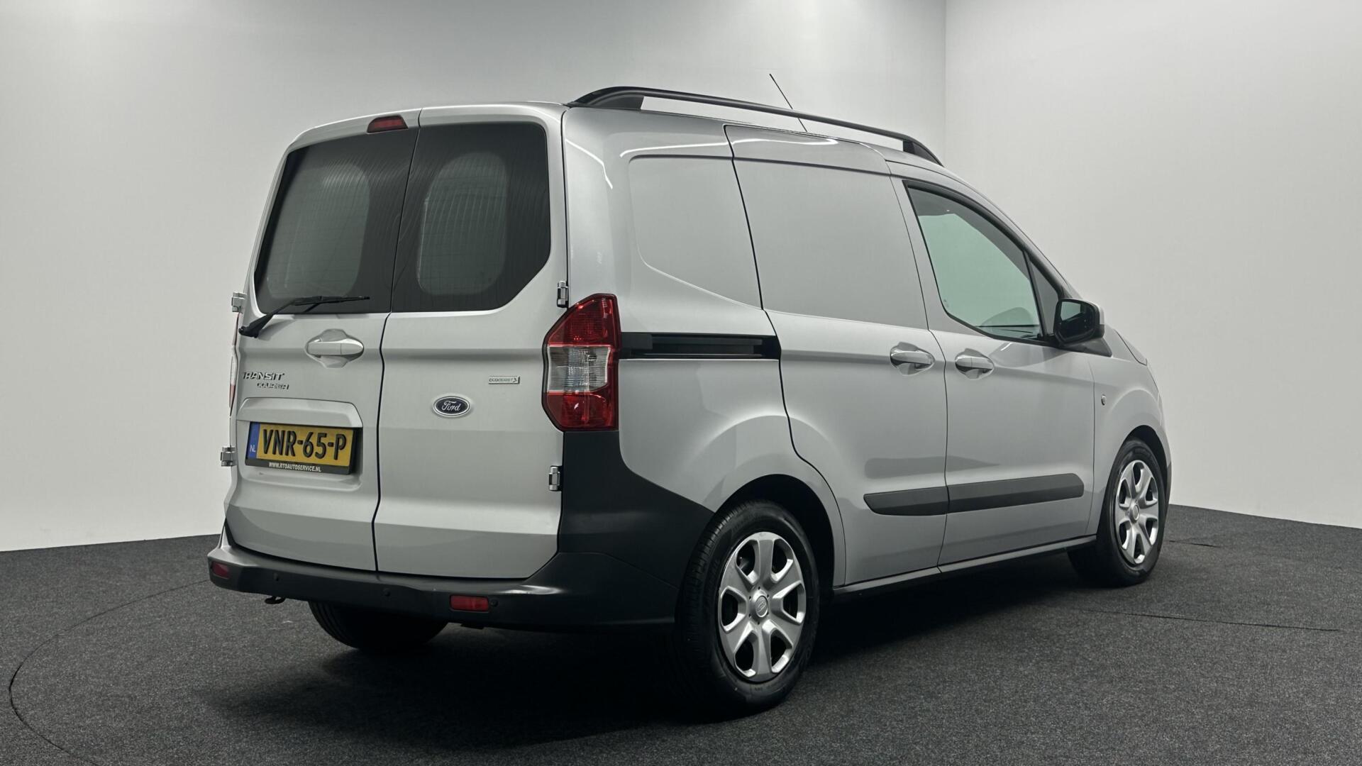 Foto van Ford Transit Courier