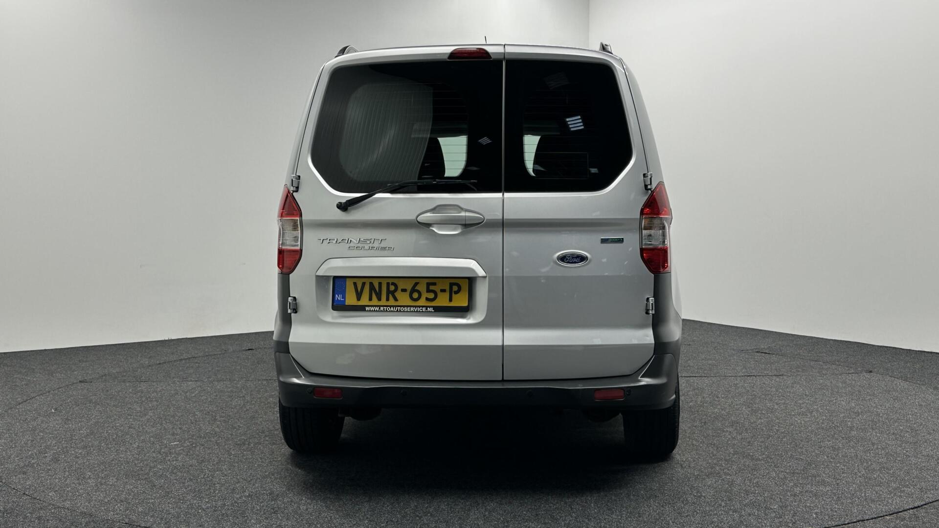 Foto van Ford Transit Courier