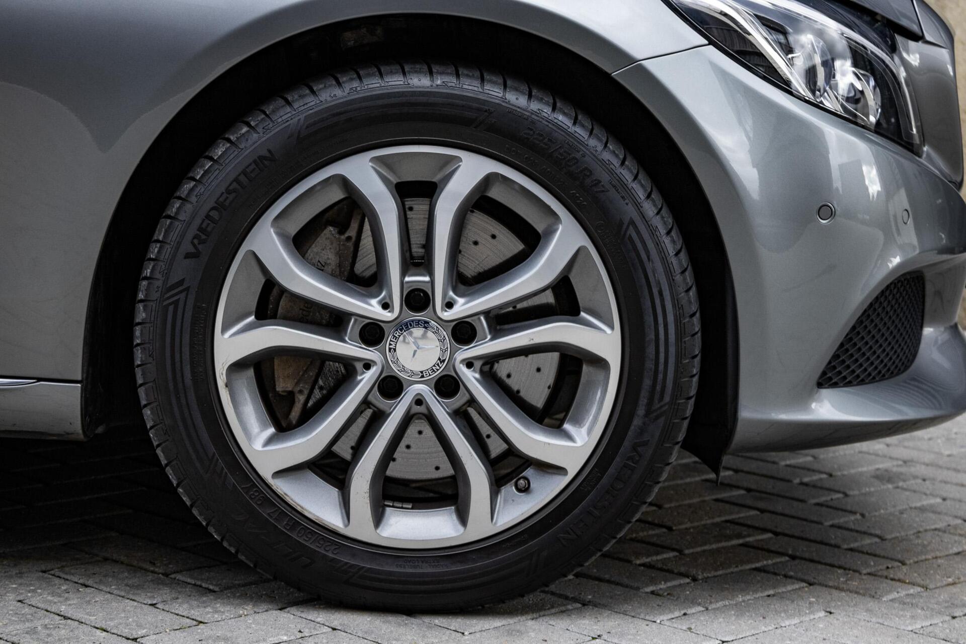 Foto van Mercedes-Benz C 350 E