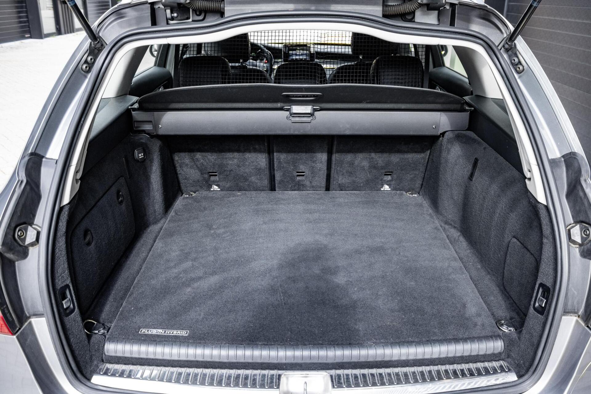 Foto van Mercedes-Benz C 350 E