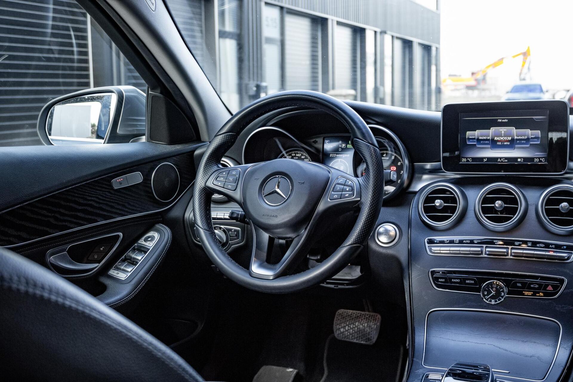 Foto van Mercedes-Benz C 350 E