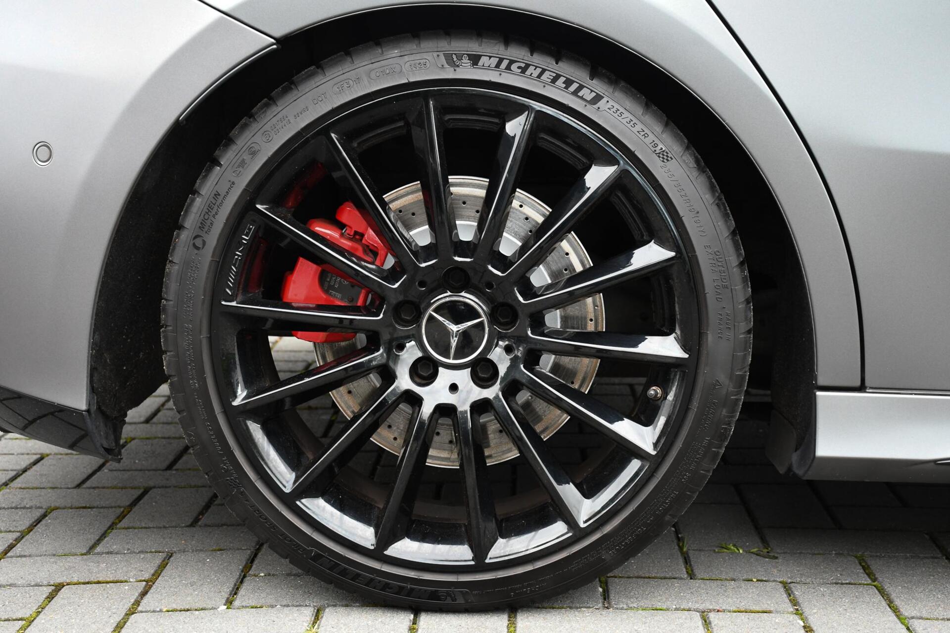 Foto van Mercedes-Benz AMG A 35