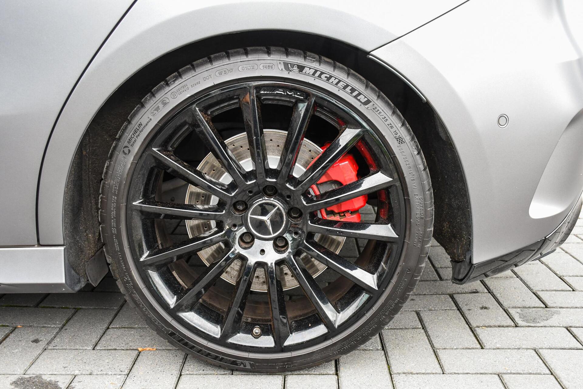 Foto van Mercedes-Benz AMG A 35