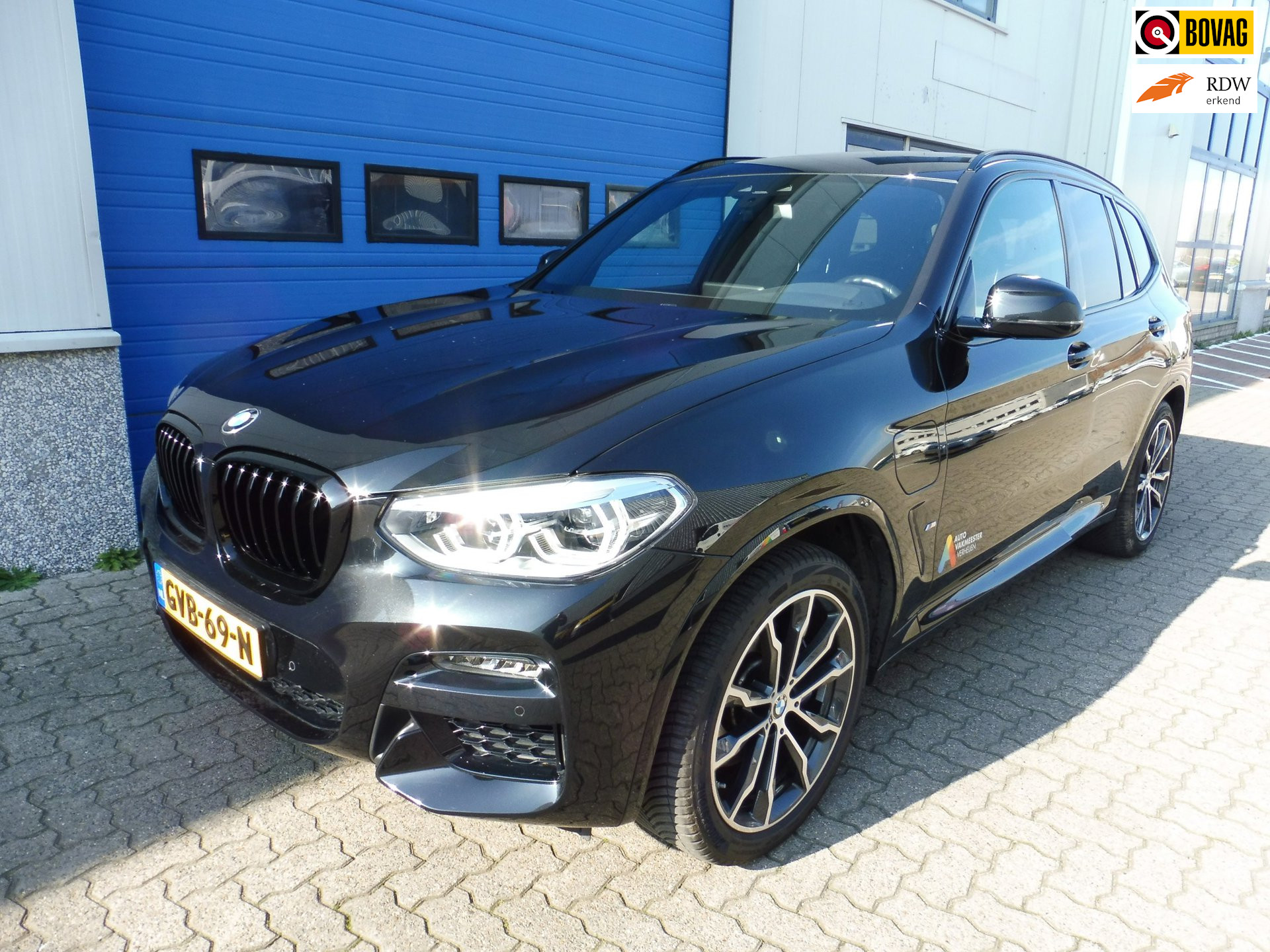 BMW X3 XDrive30e High Executive M-pakket, panoramdak, automaat 2020 - voorkant