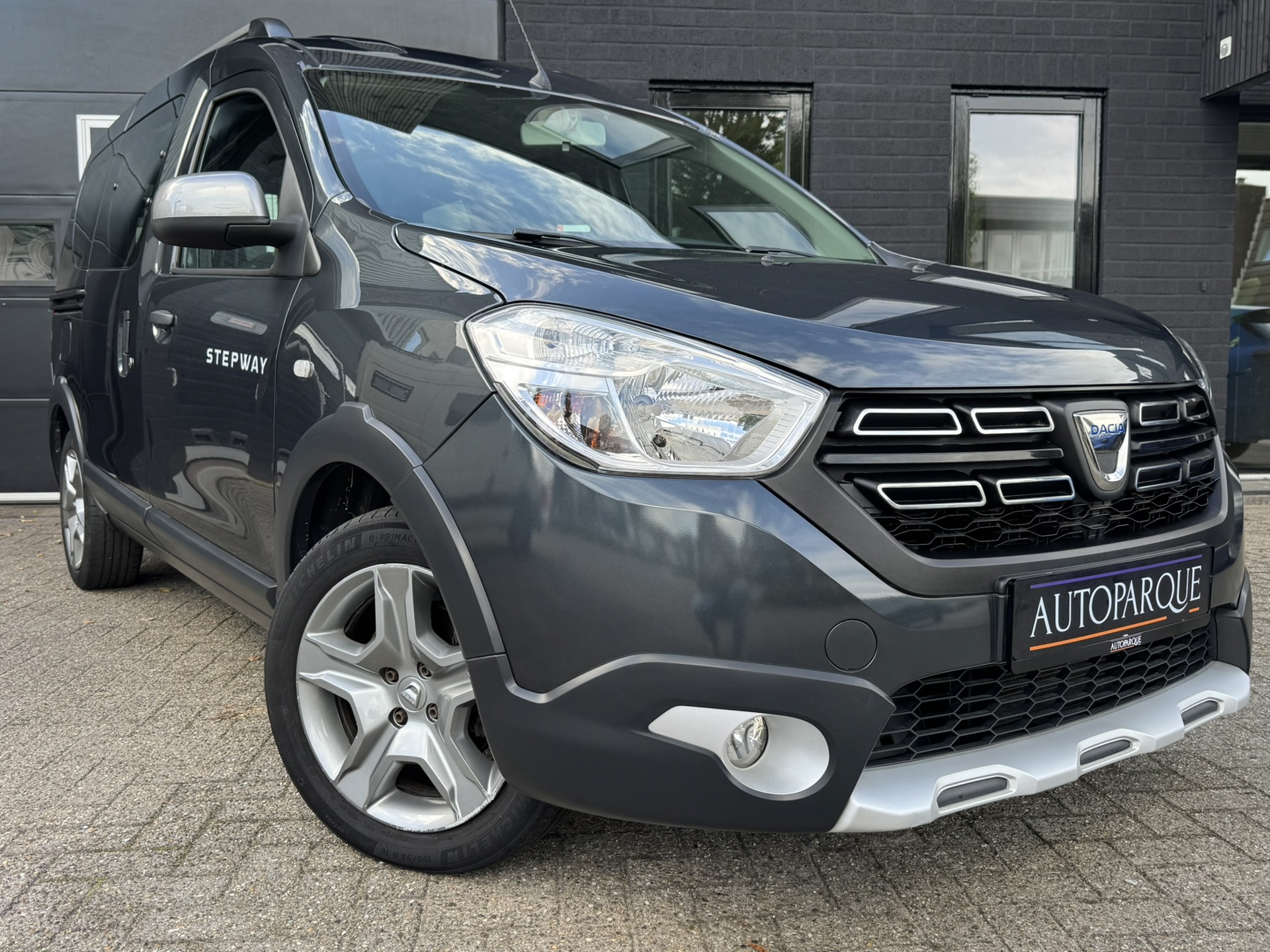 Foto van Dacia Dokker
