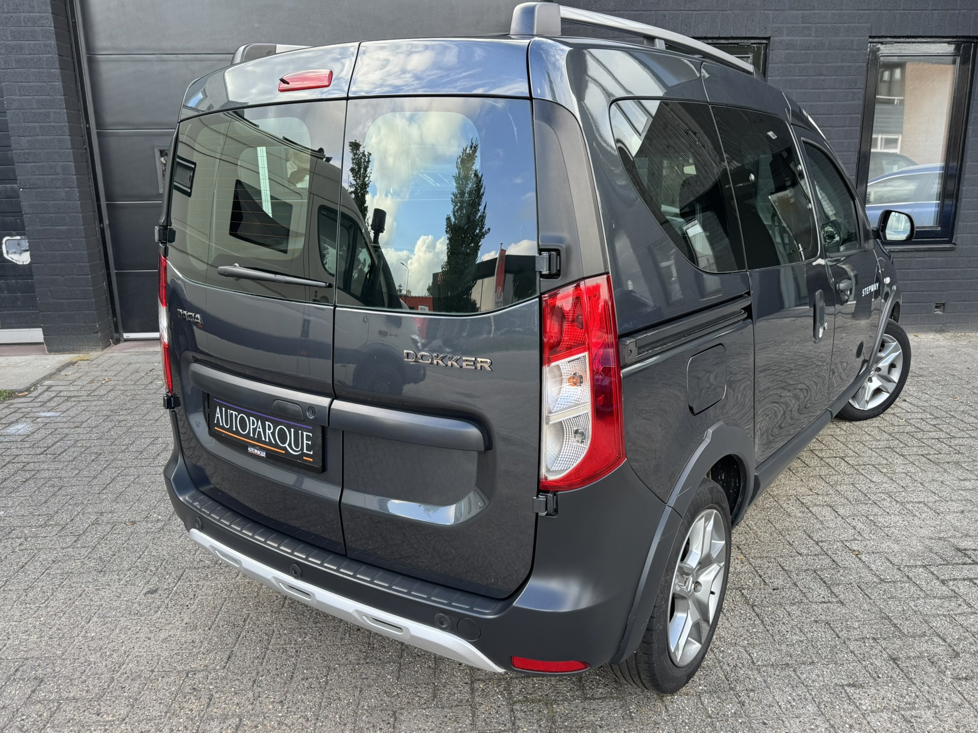 Foto van Dacia Dokker