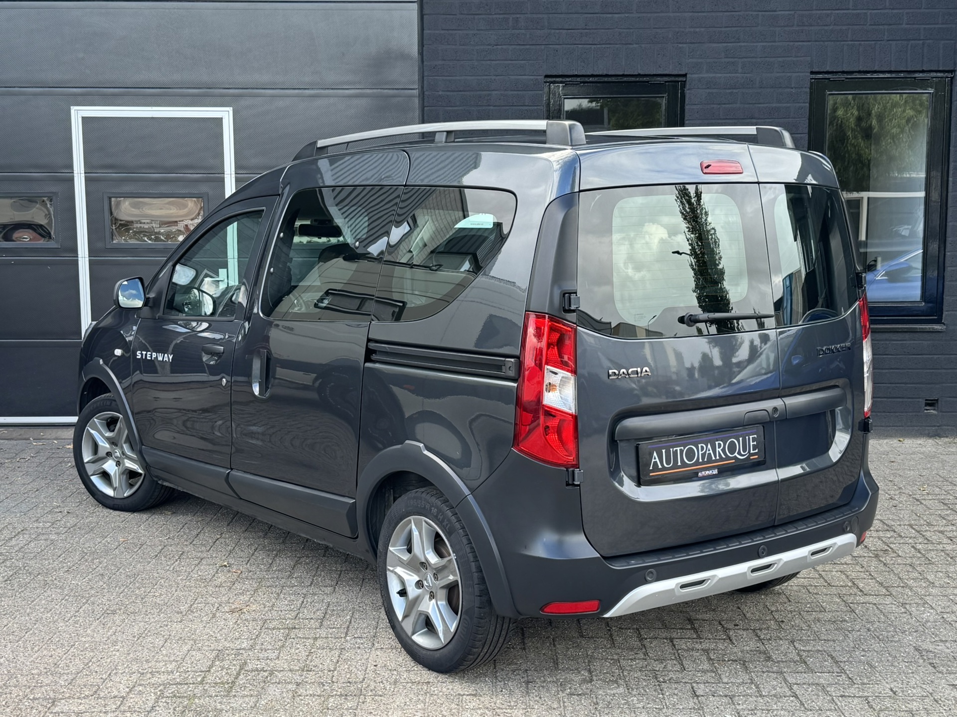 Foto van Dacia Dokker