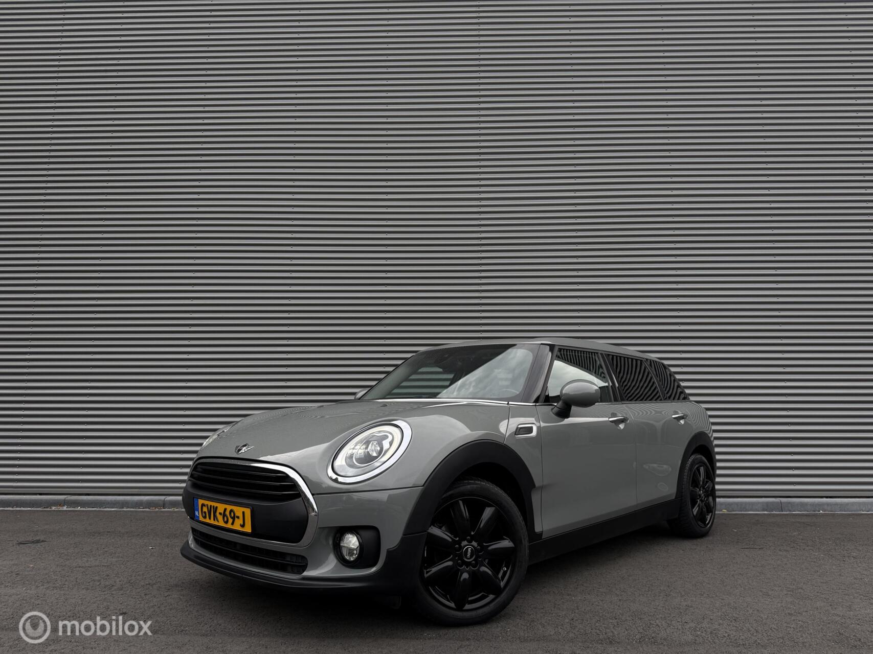 Mini Clubman 1.5 One Chili Business Plus | Adap Cruise | Keyless entry | LED | Navi | Stoelverw | Parkeersensor | Verw voorruit | 2017 - voorkant