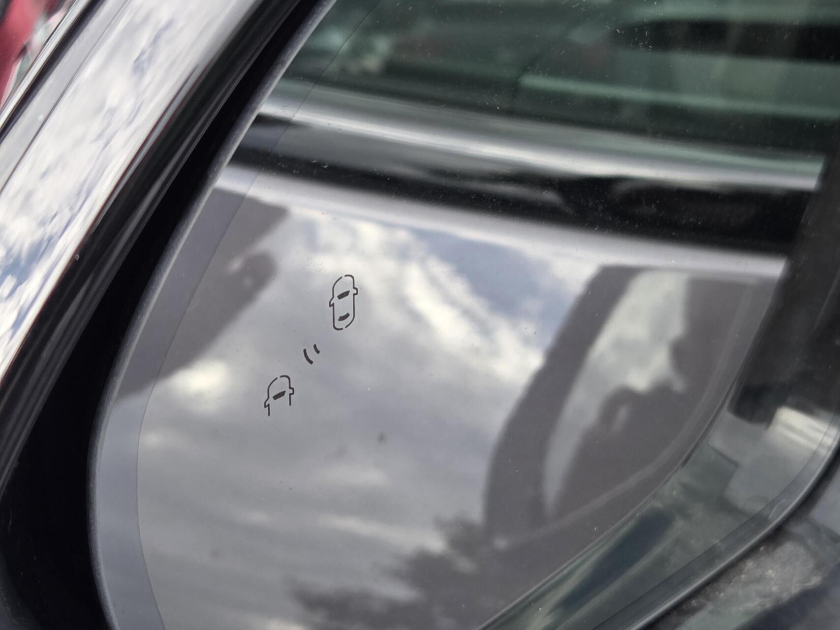 Foto van Nio El6