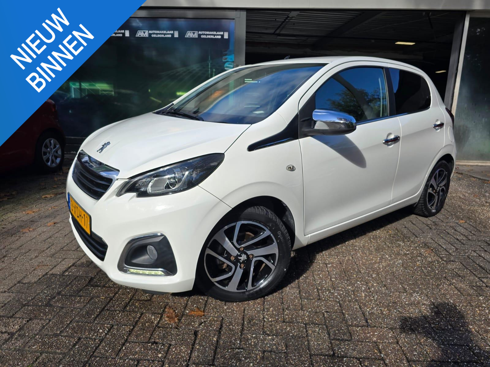 Peugeot Peugeot 108 1.0 e-VTi Première 2014 - voorkant
