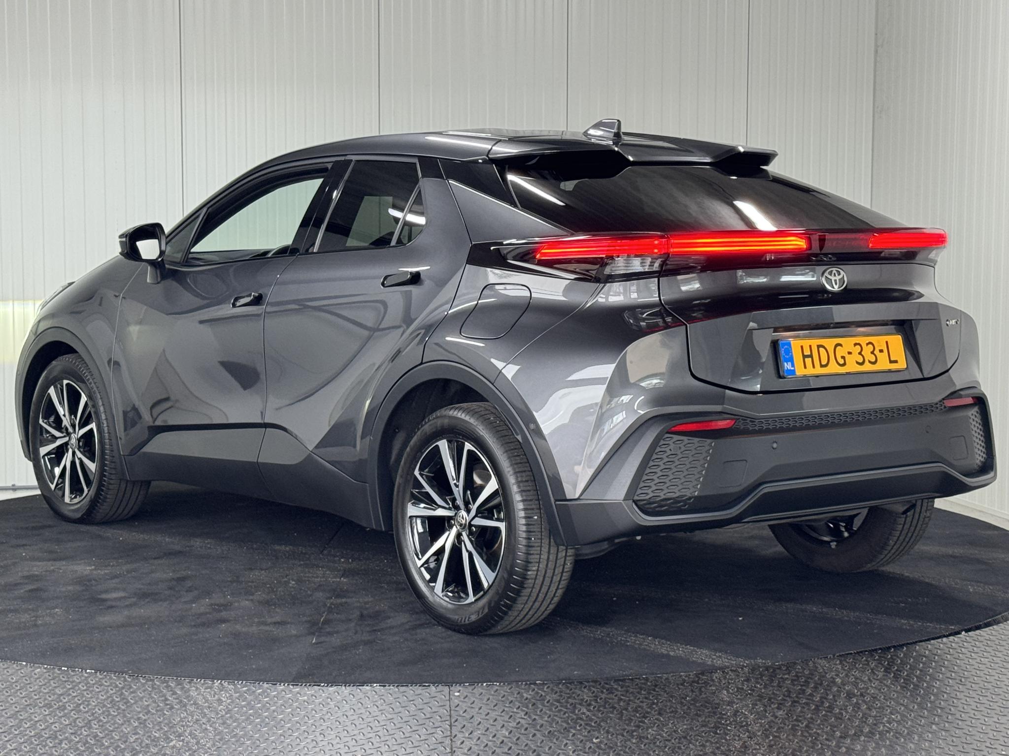 Foto van Toyota C-hr