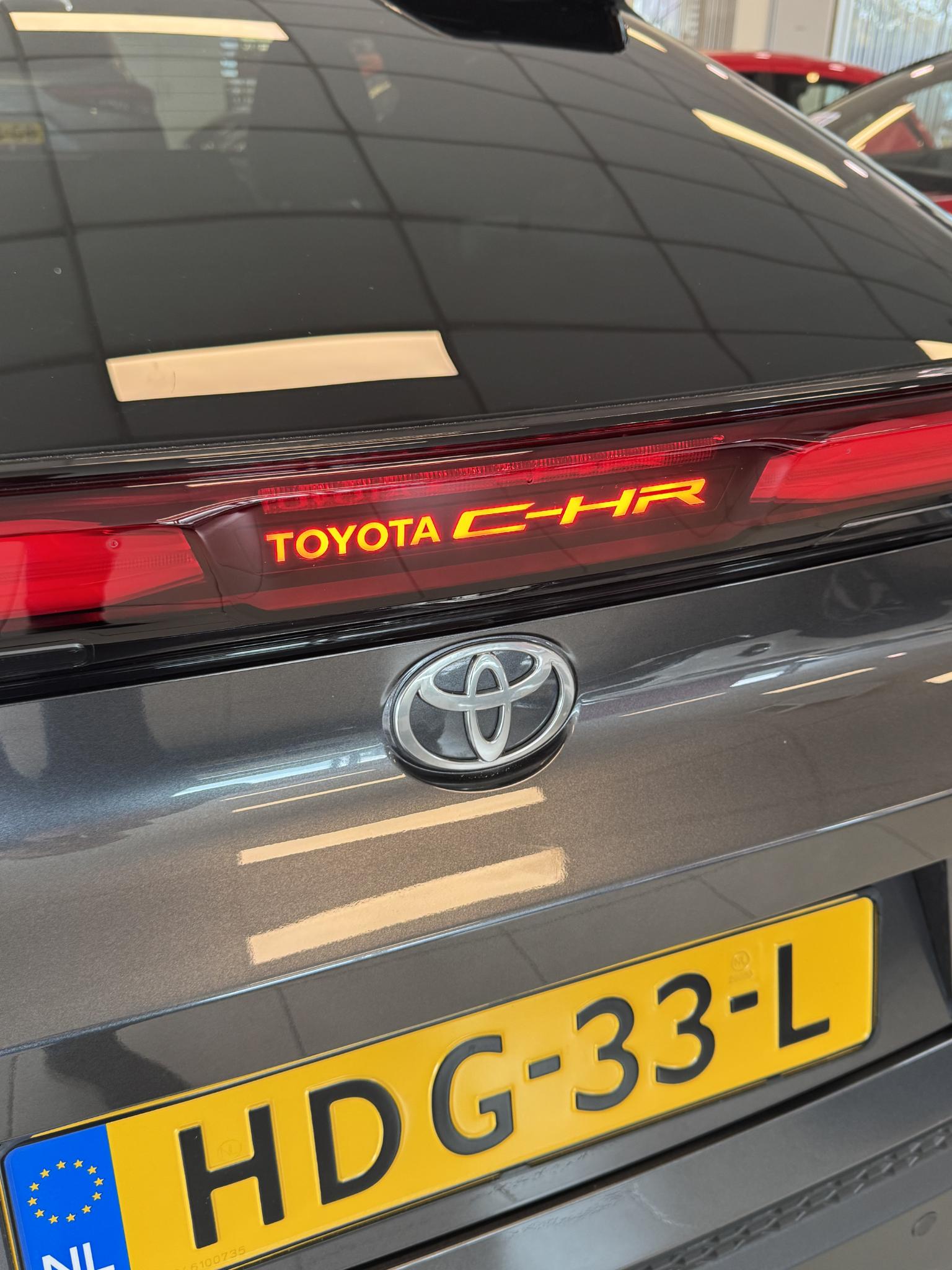 Foto van Toyota C-hr