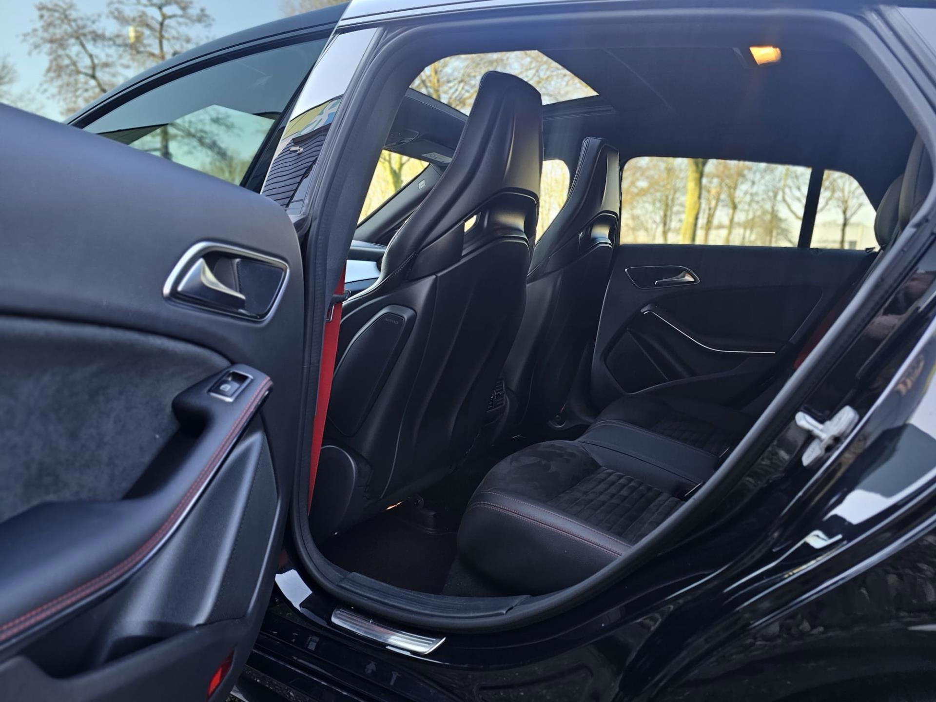 Foto van Mercedes-Benz Cla-klasse