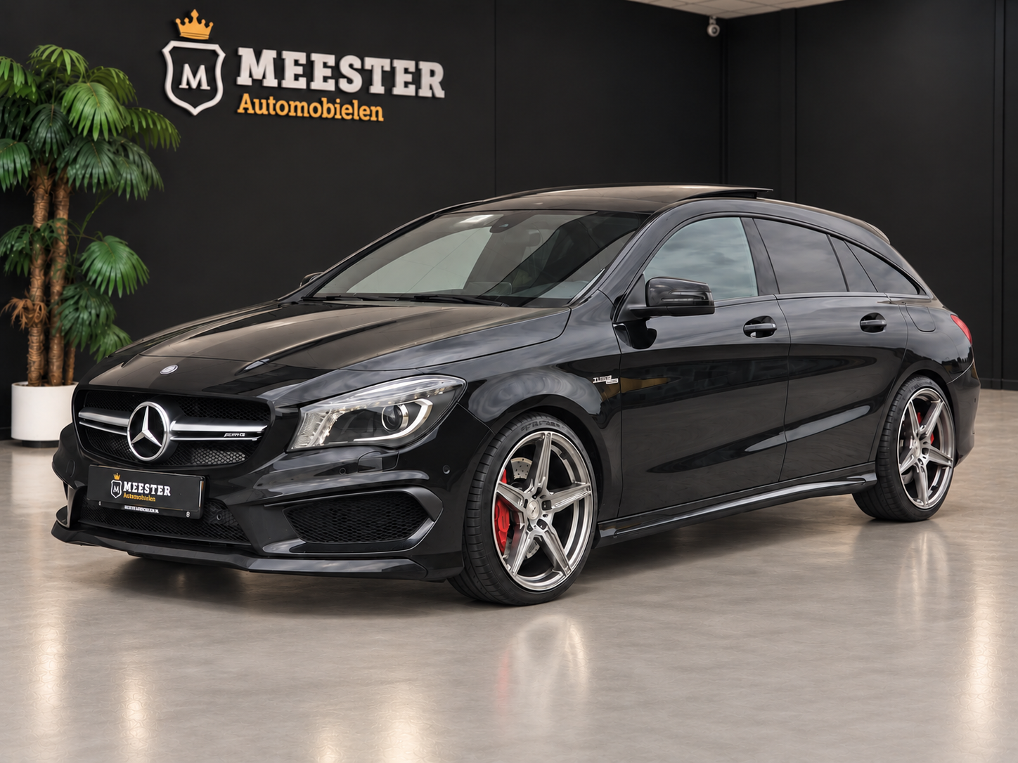 Mercedes-Benz Cla-klasse AMG 45|PANODAK|RECARO|PERFORM. 2015 - voorkant